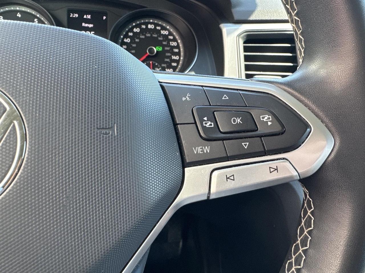 Volkswagen Atlas 3.6L V6 SE w/Technology 4MOTION *Ltd Avail* 2021