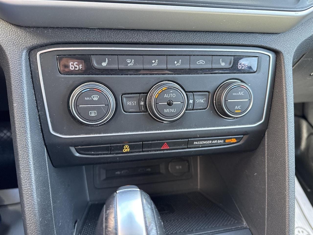 Volkswagen Atlas 3.6L V6 SE w/Technology 4MOTION *Ltd Avail* 2021