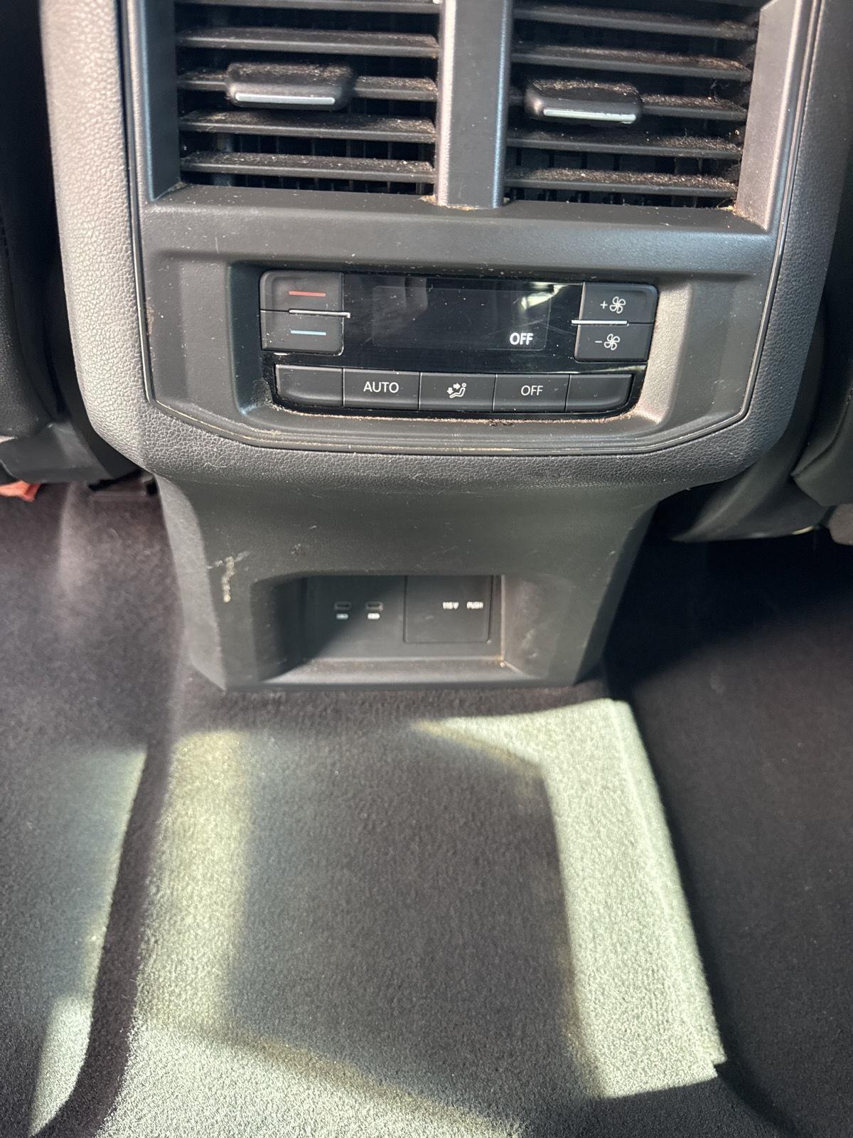 Volkswagen Atlas 3.6L V6 SE w/Technology 4MOTION *Ltd Avail* 2021