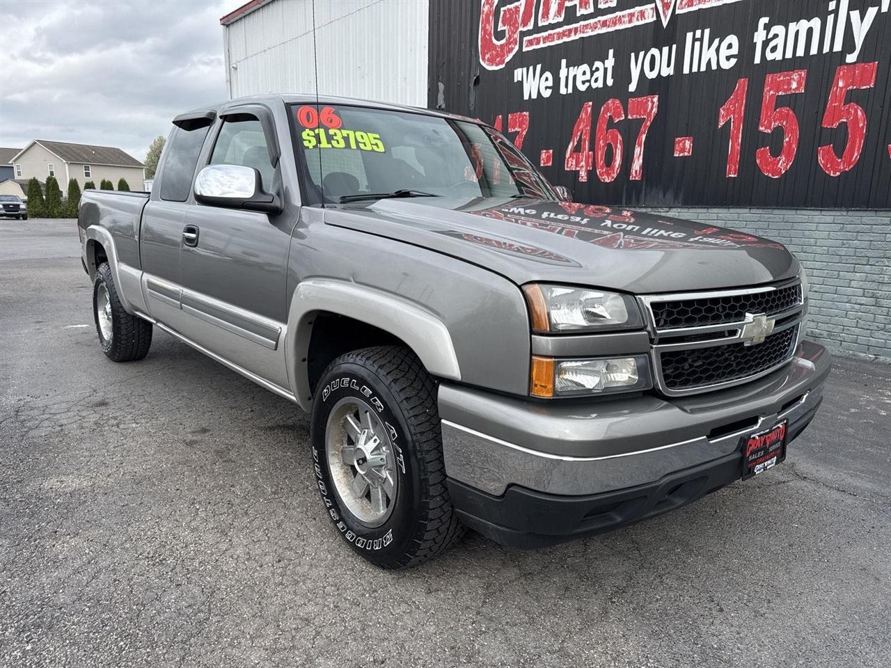 Chevrolet Silverado 1500 Ext Cab 143.5" WB 4WD LT1 2006
