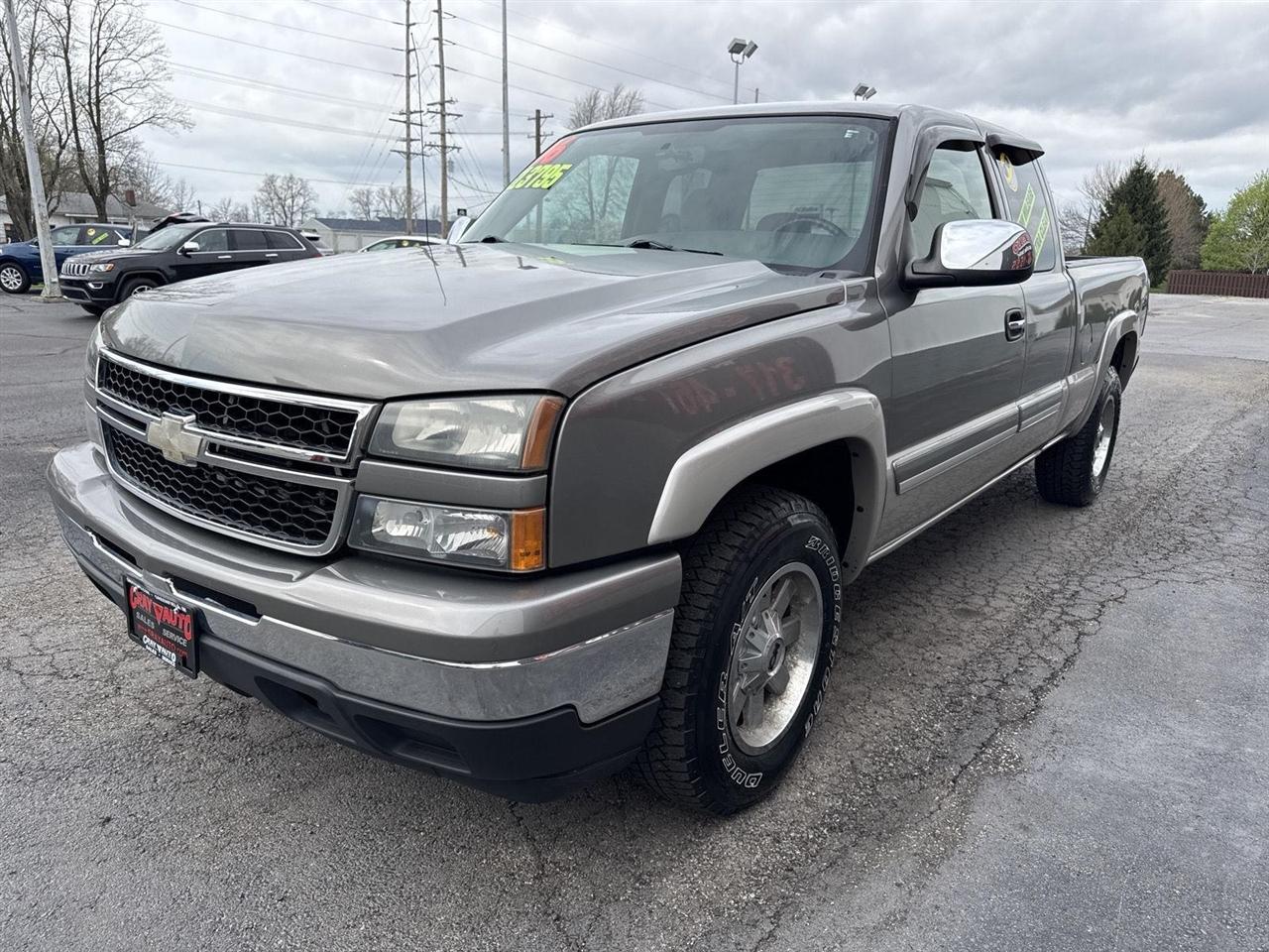 Chevrolet Silverado 1500 Ext Cab 143.5" WB 4WD LT1 2006