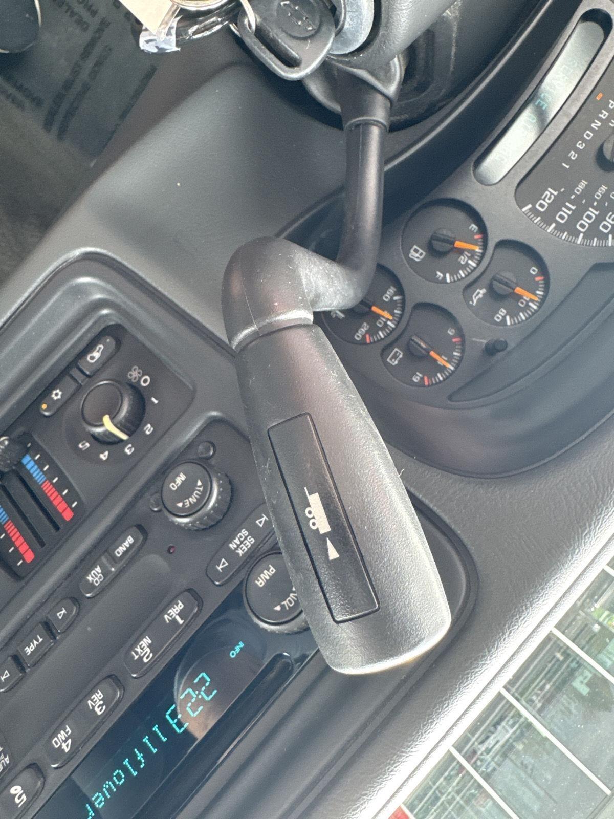 Chevrolet Silverado 1500 Ext Cab 143.5" WB 4WD LT1 2006