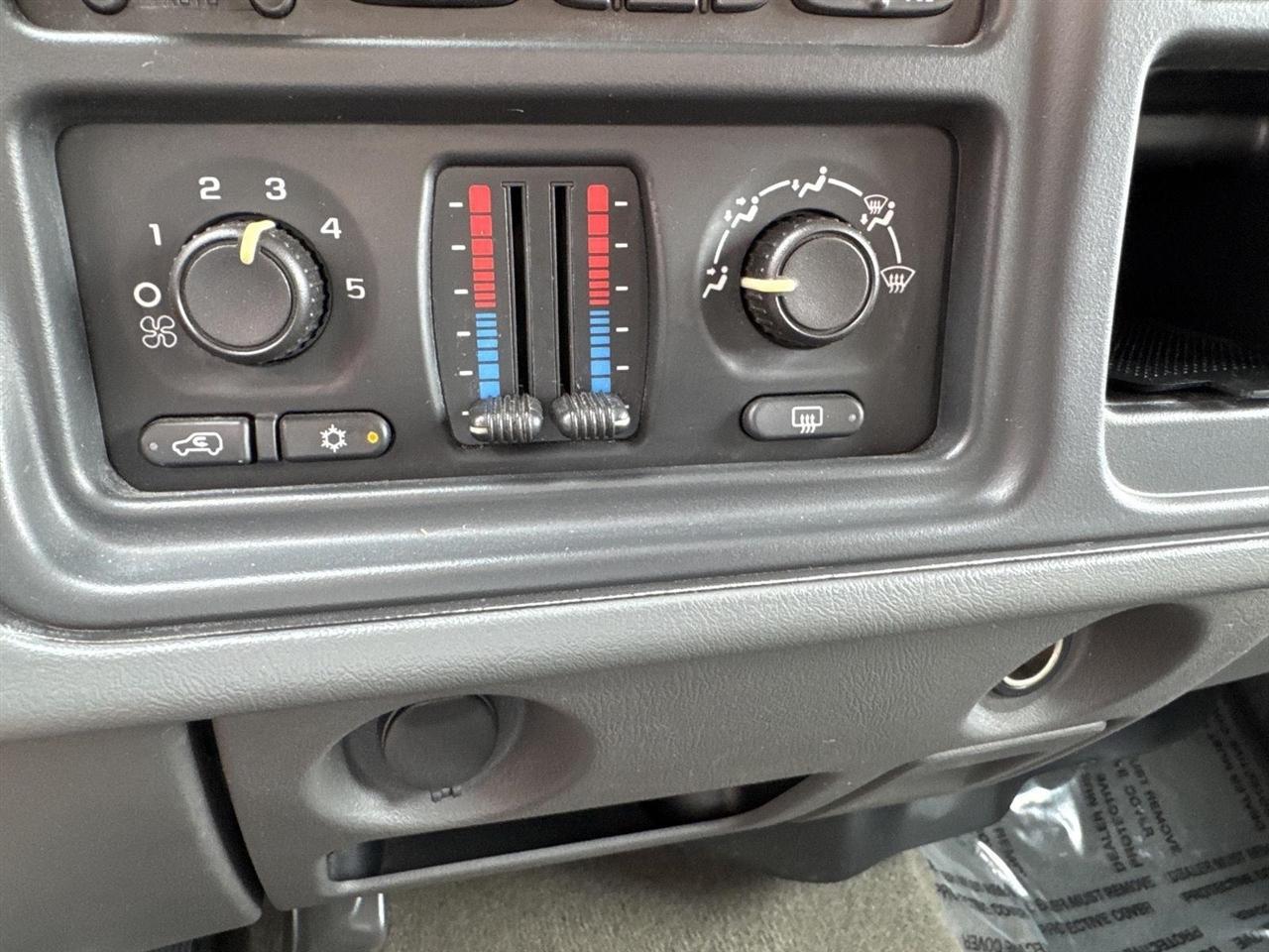 Chevrolet Silverado 1500 Ext Cab 143.5" WB 4WD LT1 2006