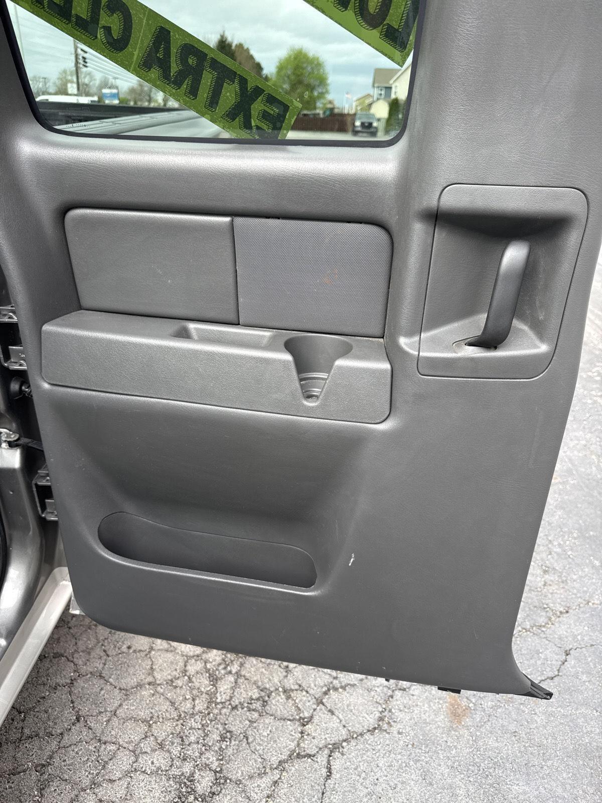 Chevrolet Silverado 1500 Ext Cab 143.5" WB 4WD LT1 2006