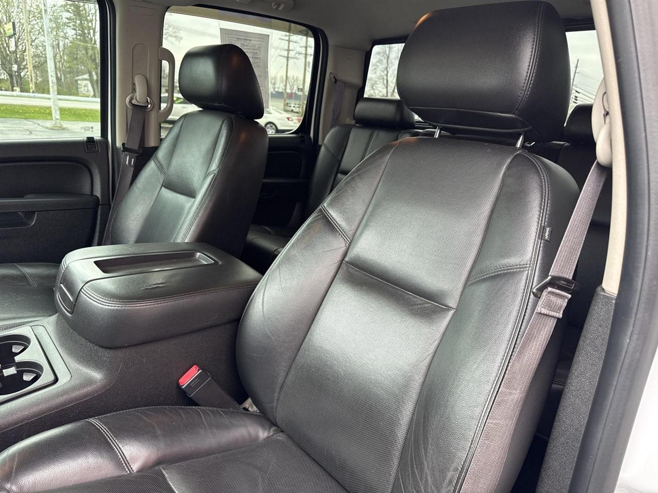 Chevrolet Silverado 2500HD 4WD Crew Cab 153.7" LTZ 2014