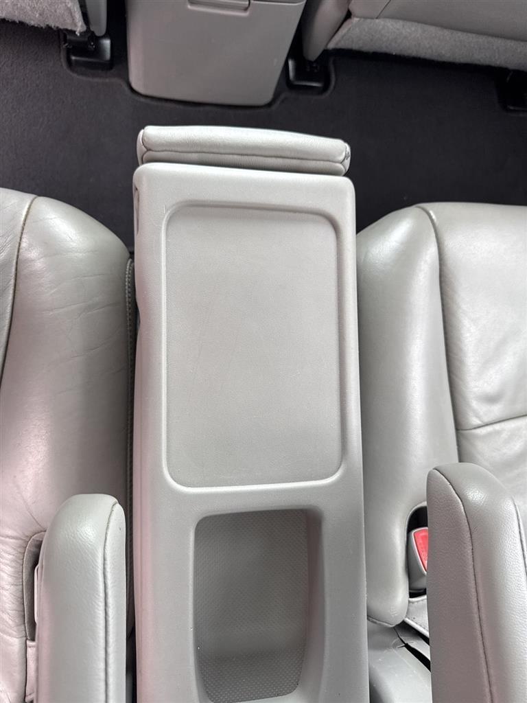 Toyota Highlander 4WD 4dr V6 (Natl) 2013