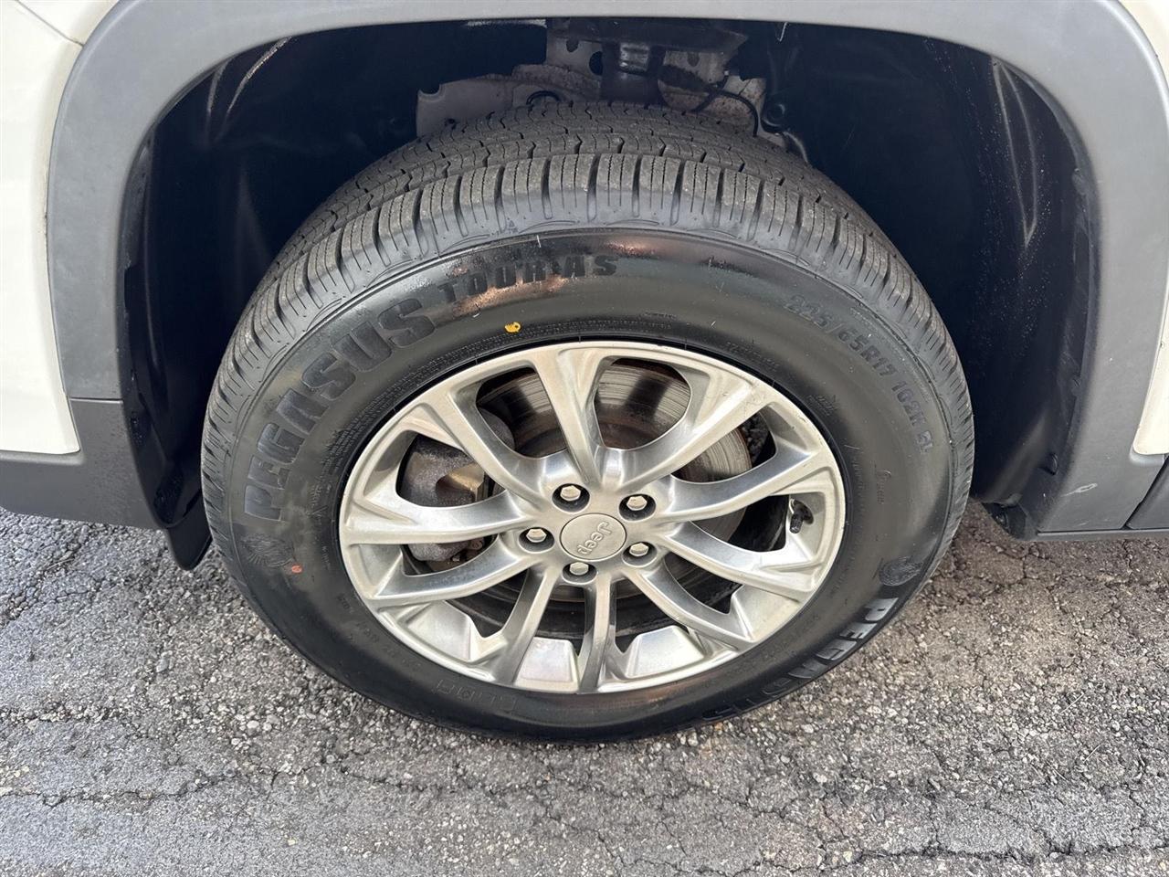 Jeep Cherokee Latitude Plus 4x4 2019