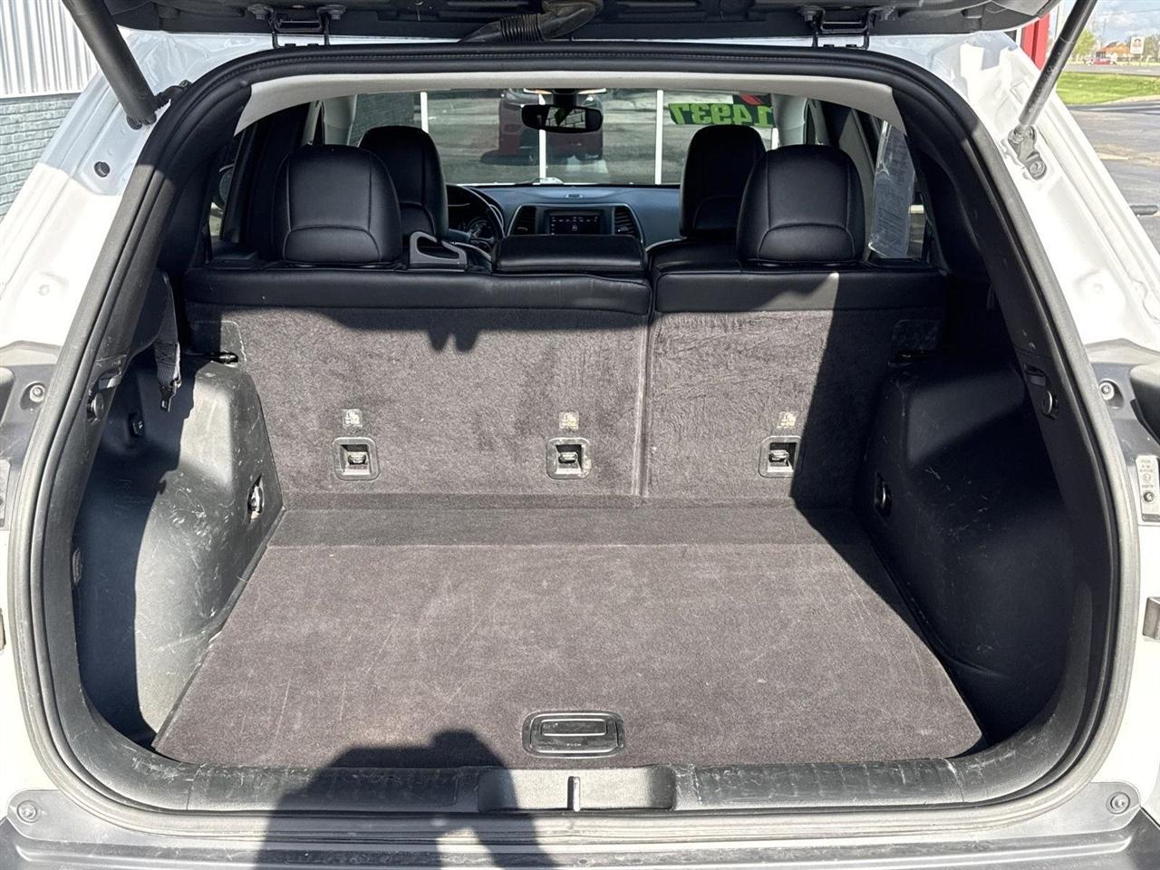 Jeep Cherokee Latitude Plus 4x4 2019