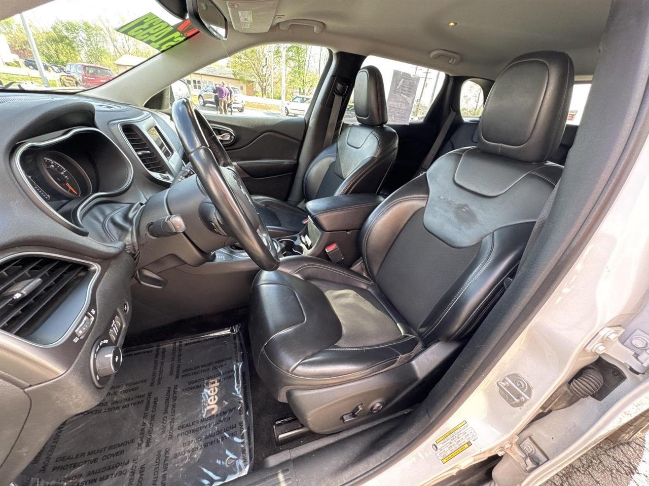 Jeep Cherokee Latitude Plus 4x4 2019