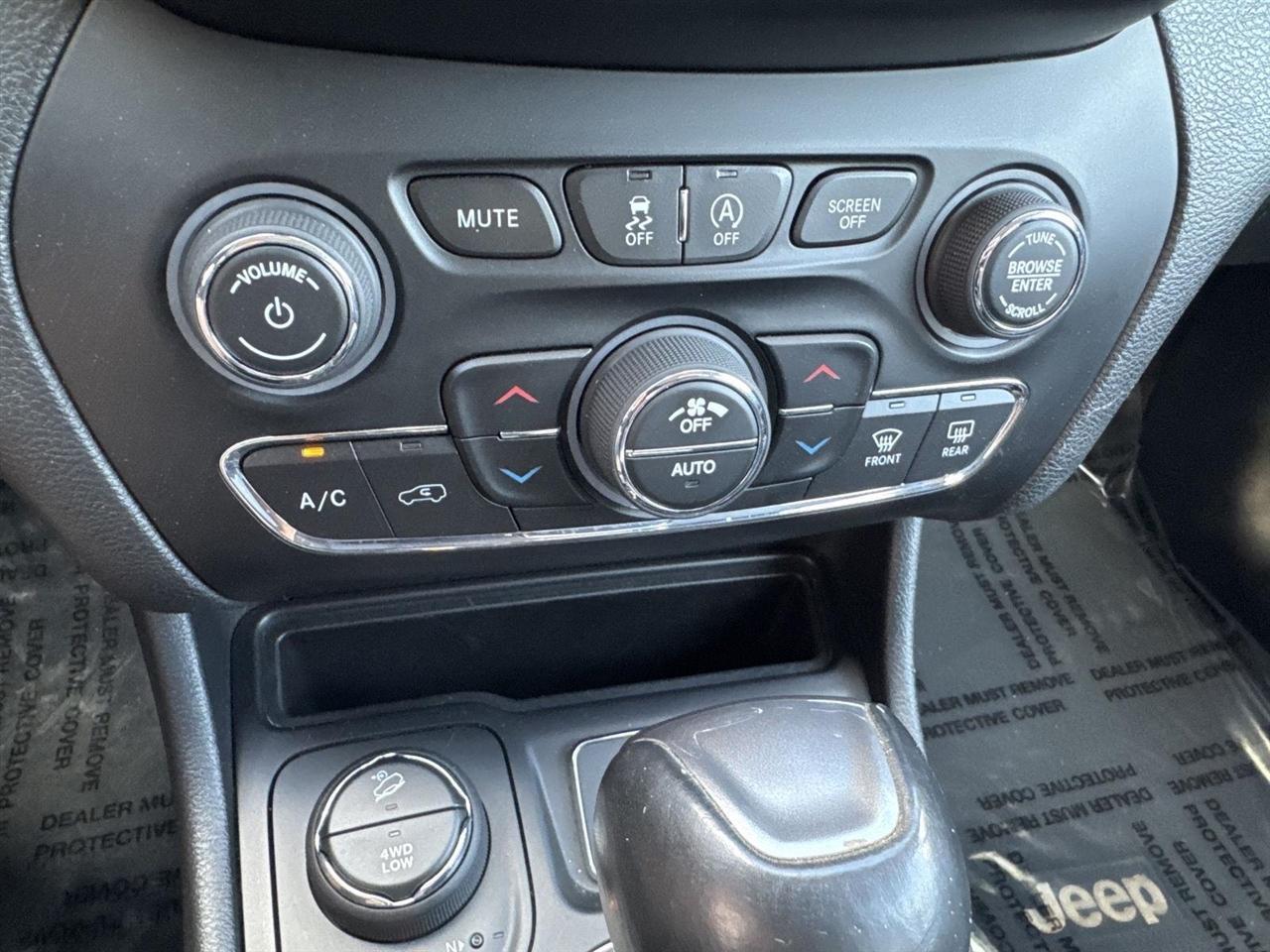 Jeep Cherokee Latitude Plus 4x4 2019