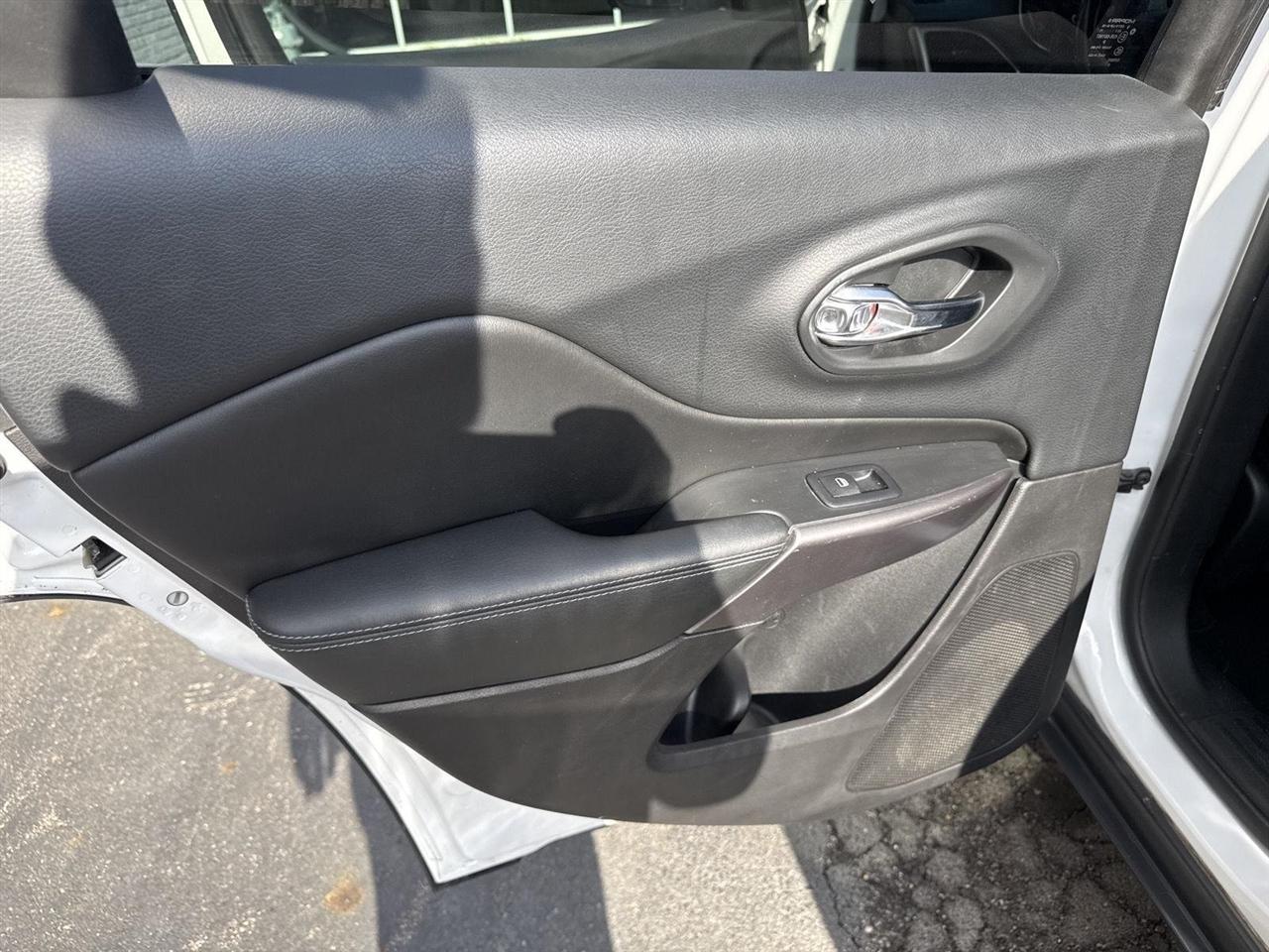 Jeep Cherokee Latitude Plus 4x4 2019