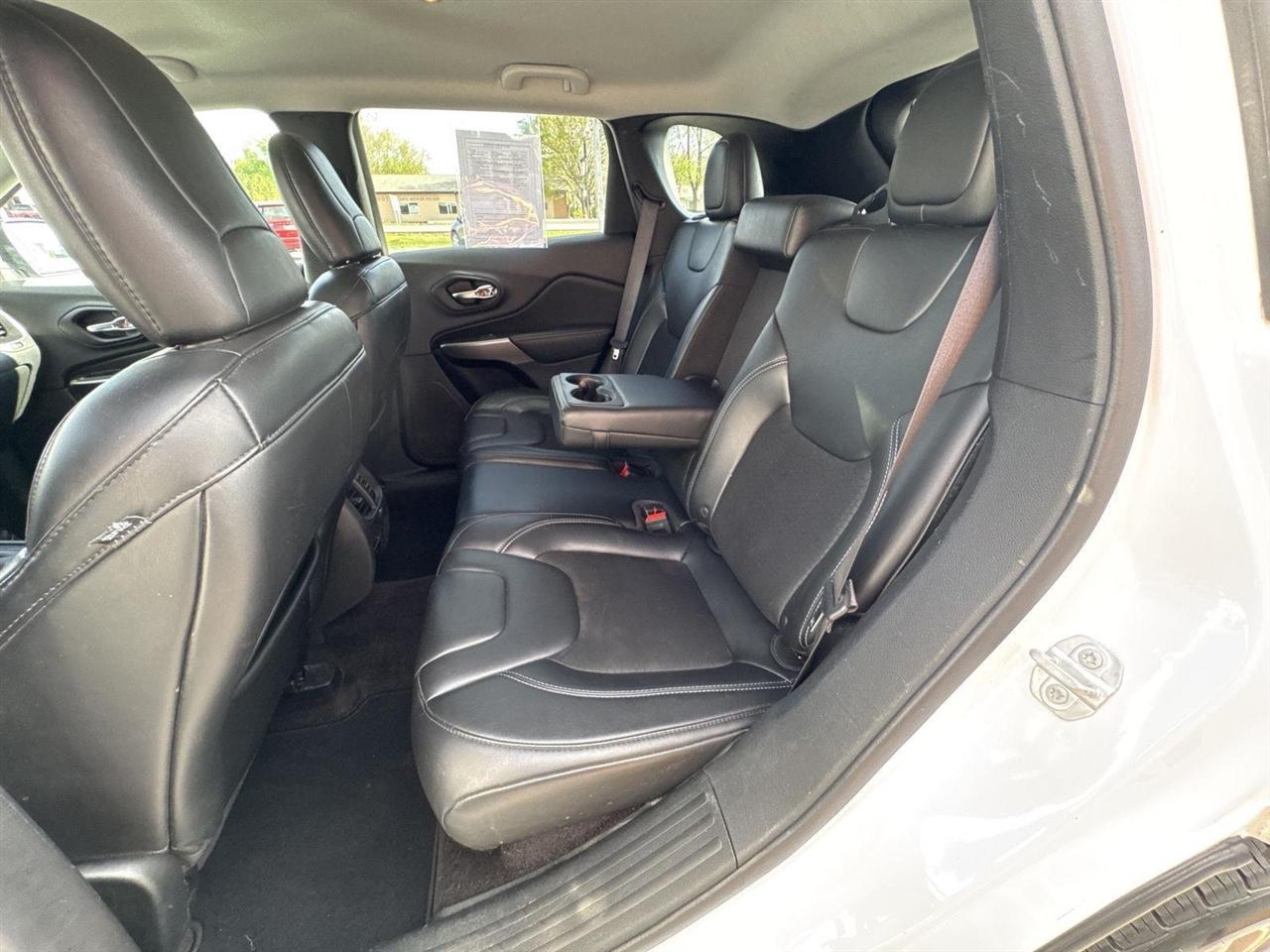 Jeep Cherokee Latitude Plus 4x4 2019