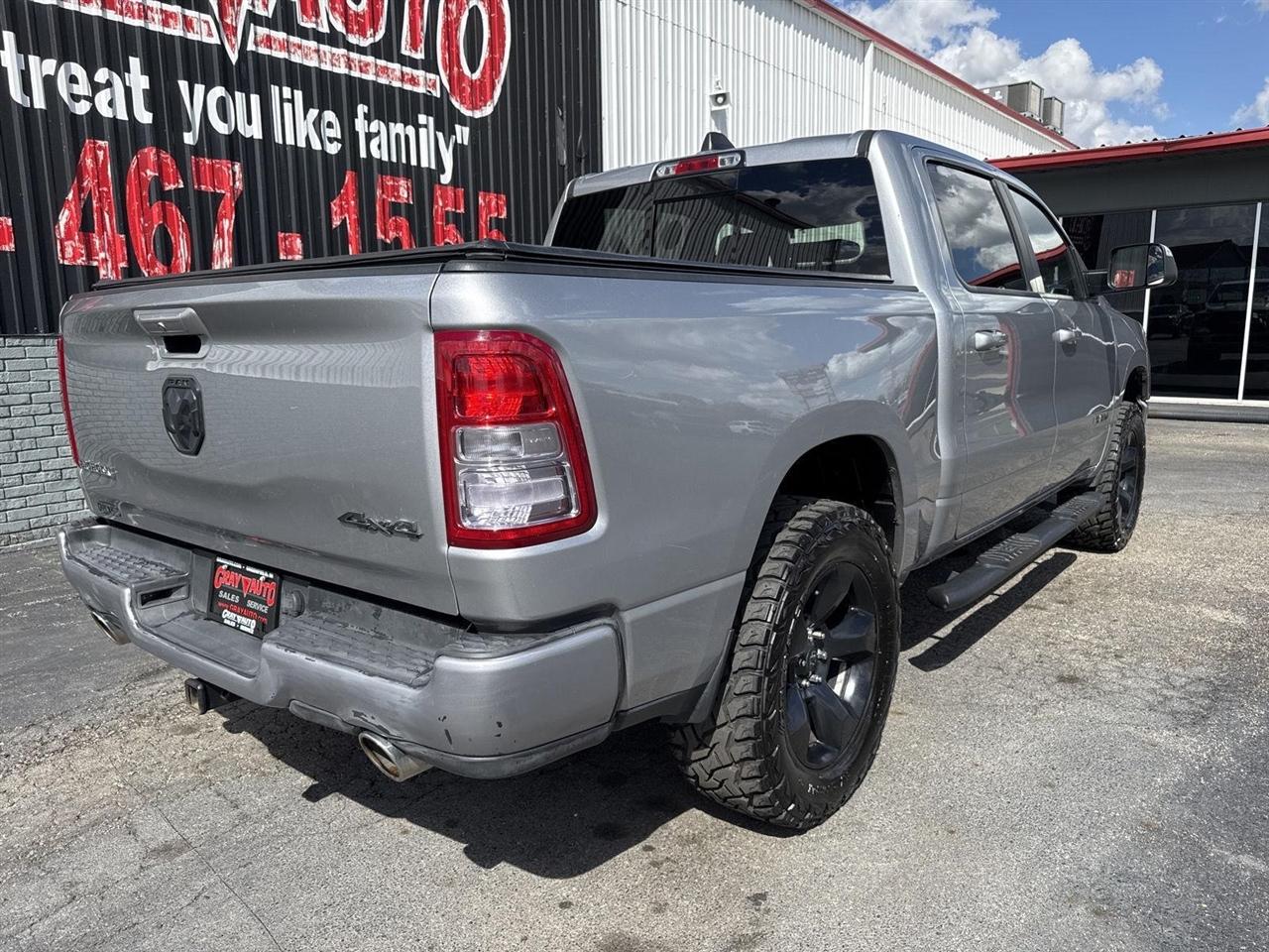 RAM 1500 Big Horn/Lone Star 4x4 Crew Cab 5'7" Box 2019