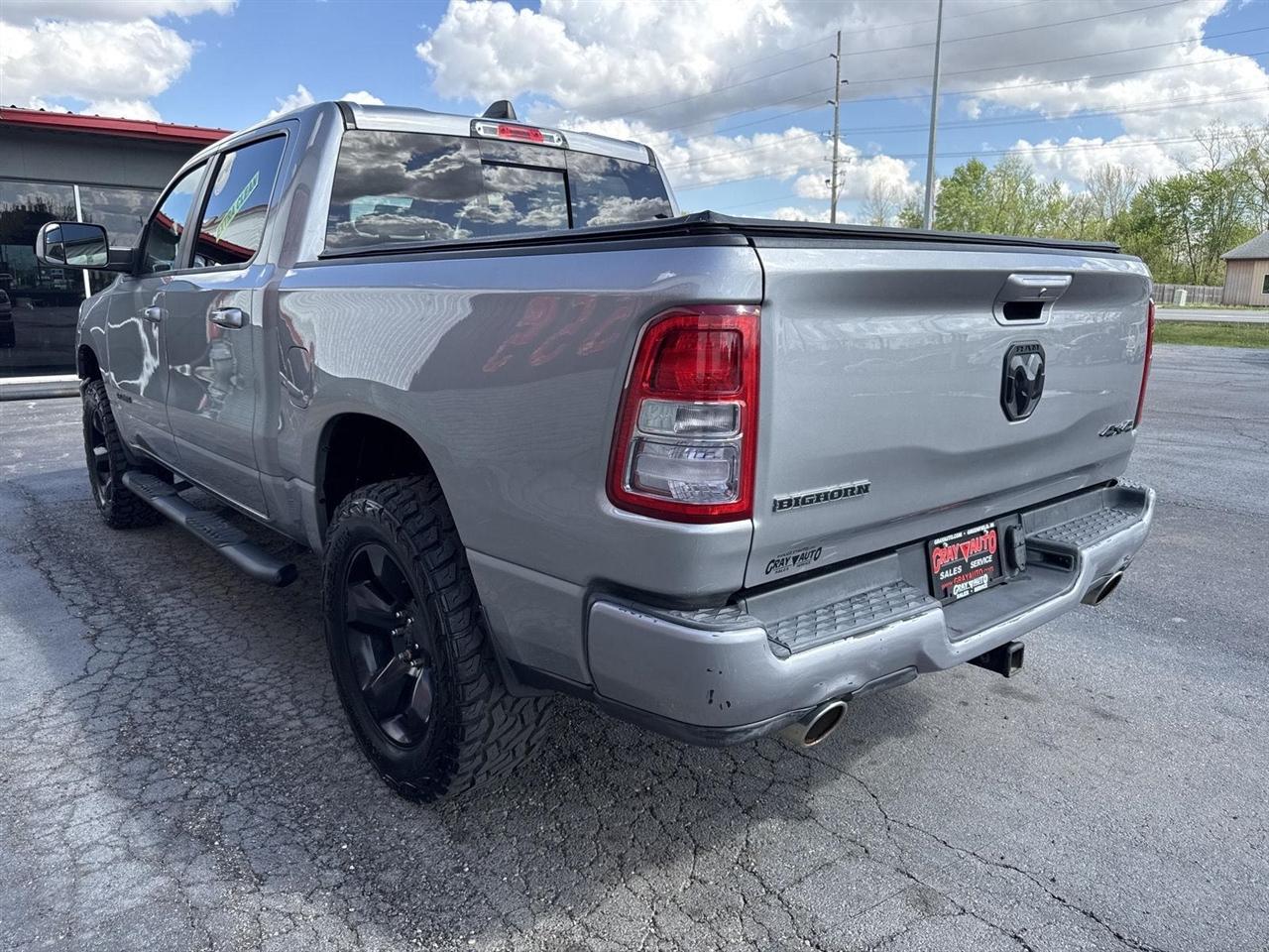 RAM 1500 Big Horn/Lone Star 4x4 Crew Cab 5'7" Box 2019
