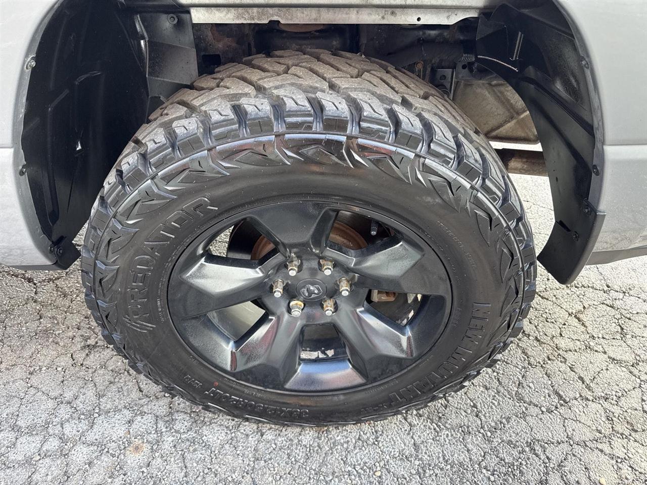 RAM 1500 Big Horn/Lone Star 4x4 Crew Cab 5'7" Box 2019