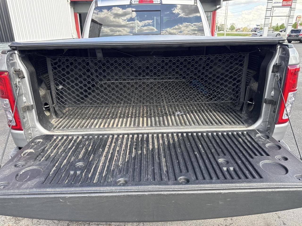 RAM 1500 Big Horn/Lone Star 4x4 Crew Cab 5'7" Box 2019