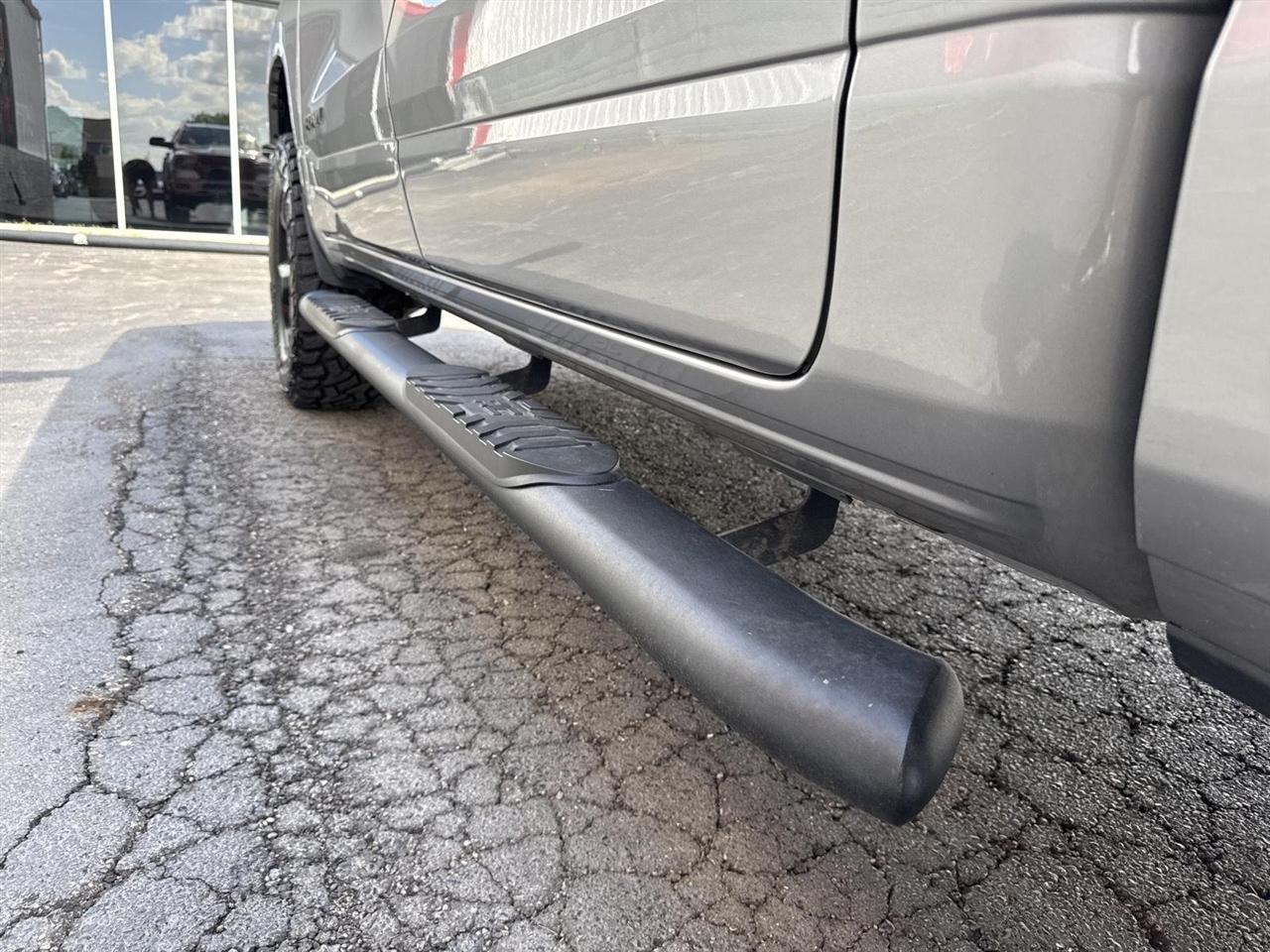 RAM 1500 Big Horn/Lone Star 4x4 Crew Cab 5'7" Box 2019