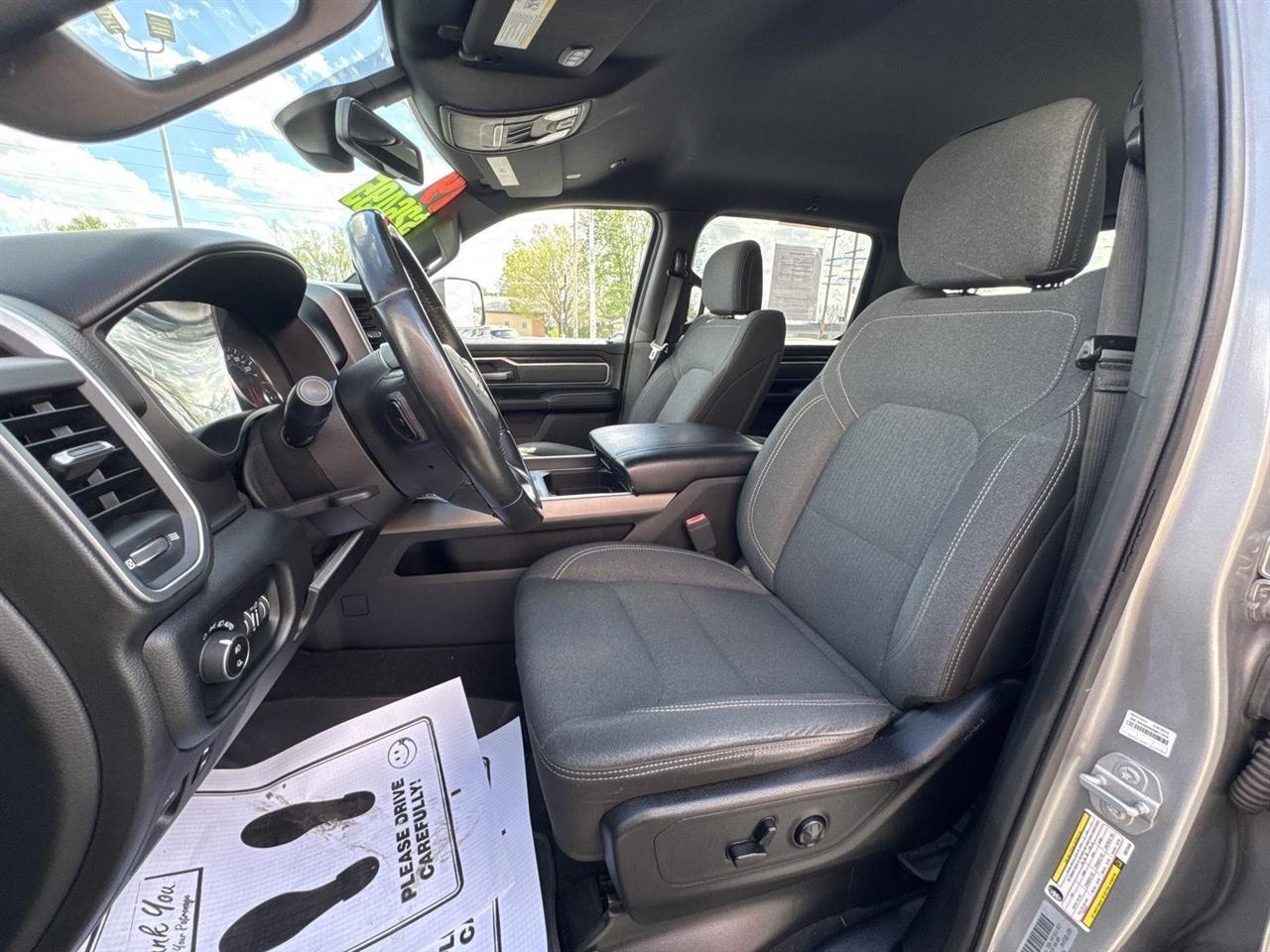 RAM 1500 Big Horn/Lone Star 4x4 Crew Cab 5'7" Box 2019