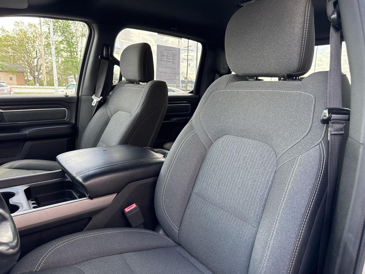 RAM 1500 Big Horn/Lone Star 4x4 Crew Cab 5'7" Box 2019