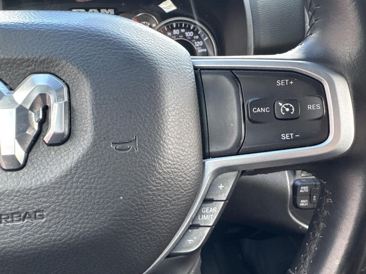 RAM 1500 Big Horn/Lone Star 4x4 Crew Cab 5'7" Box 2019