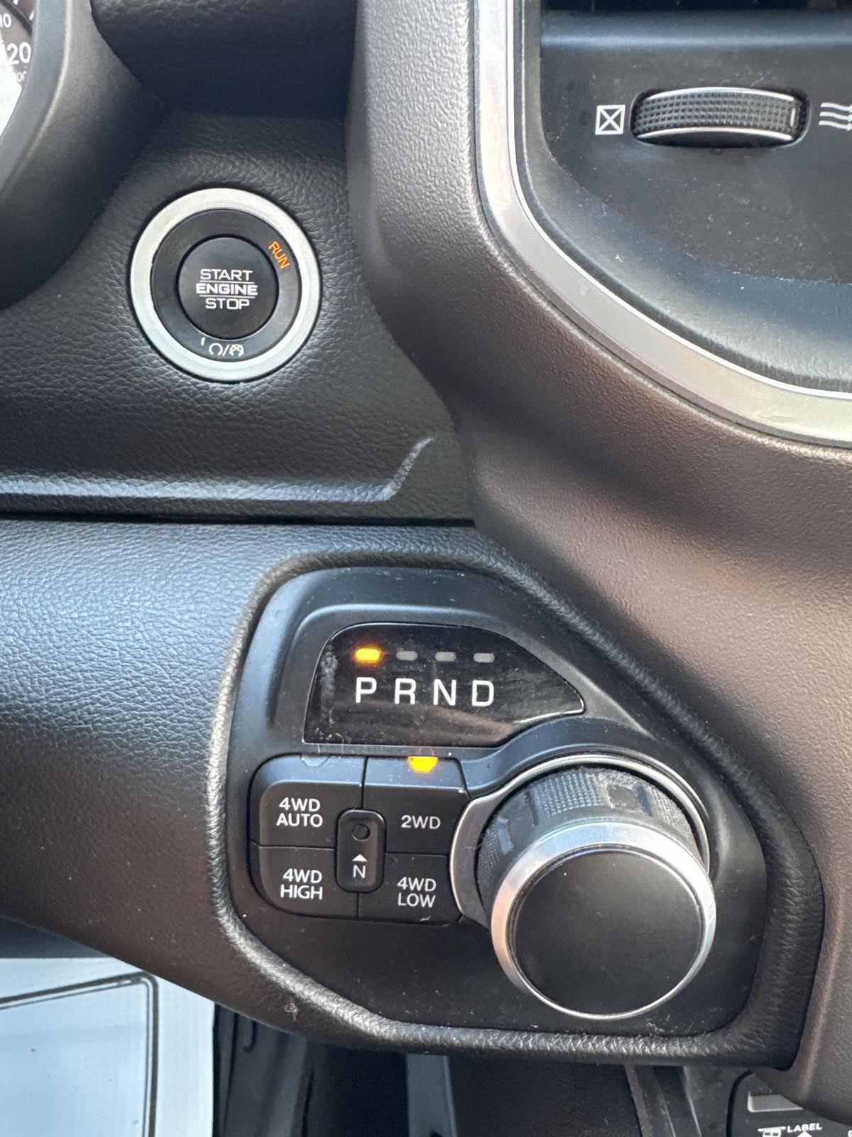 RAM 1500 Big Horn/Lone Star 4x4 Crew Cab 5'7" Box 2019