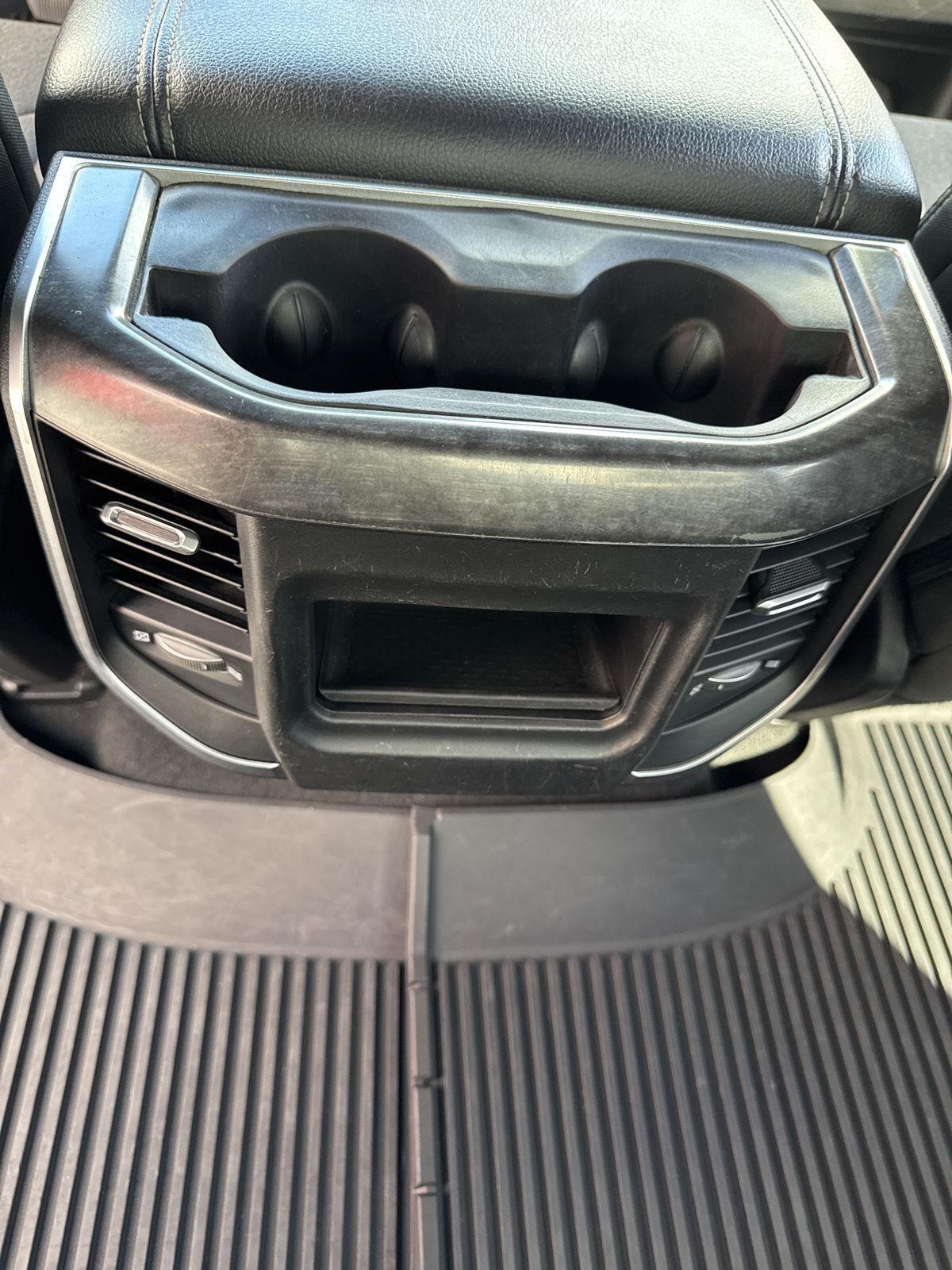 RAM 1500 Big Horn/Lone Star 4x4 Crew Cab 5'7" Box 2019