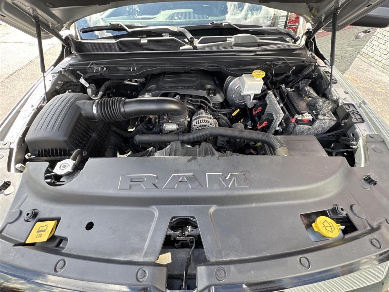 RAM 1500 Big Horn/Lone Star 4x4 Crew Cab 5'7" Box 2019