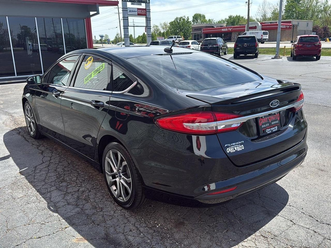 Ford Fusion SE FWD 2017