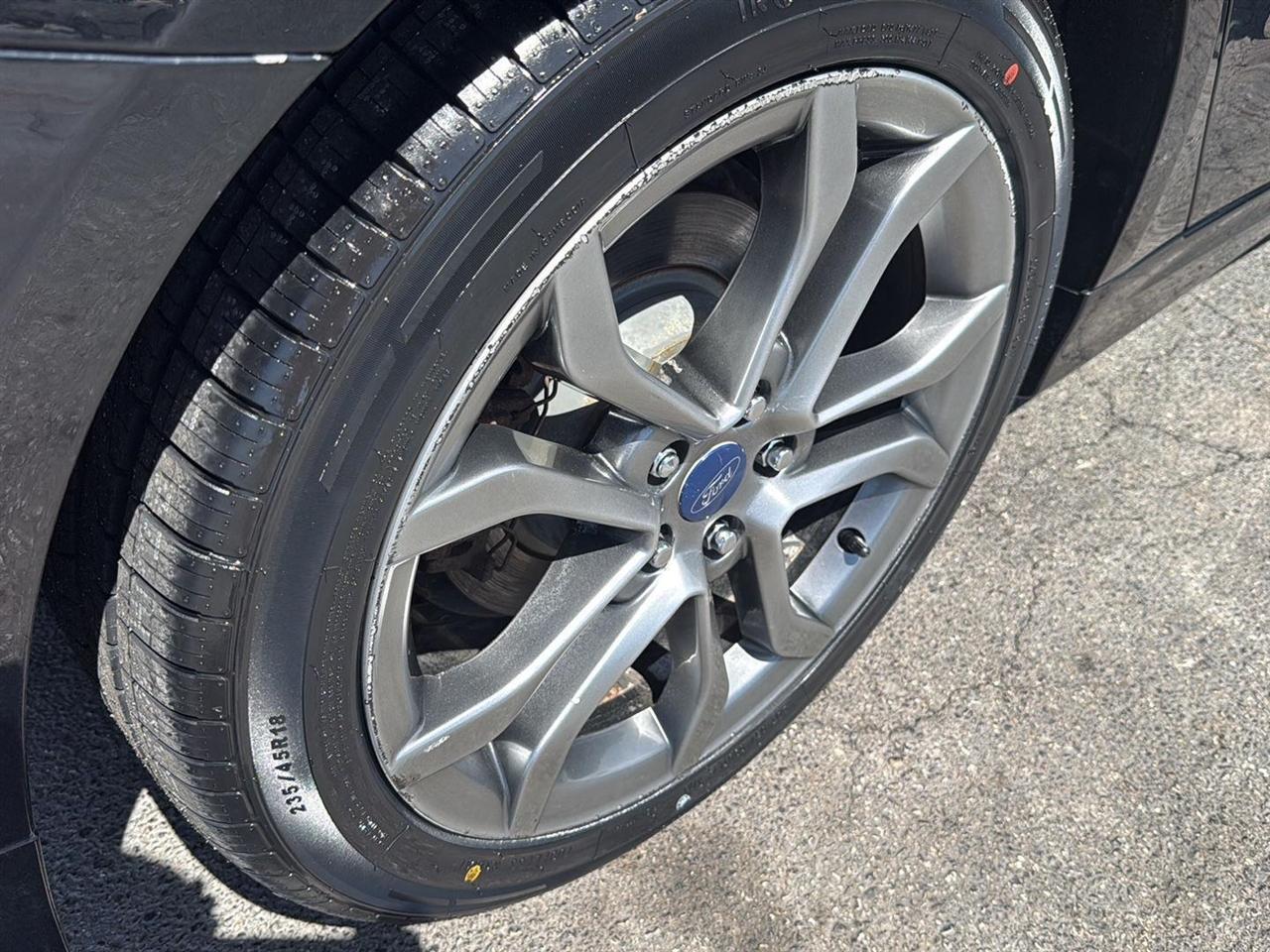 Ford Fusion SE FWD 2017