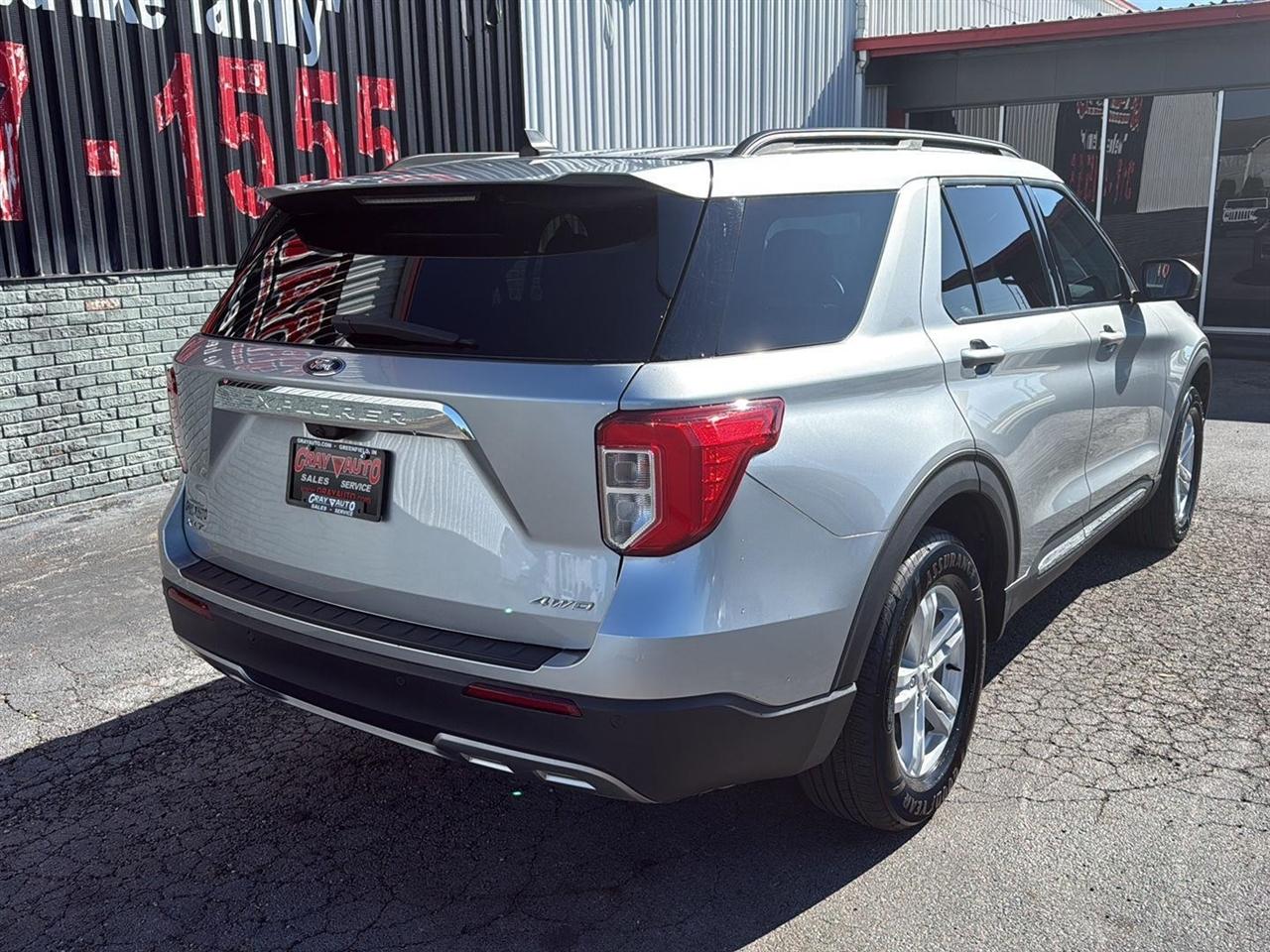 Ford Explorer XLT 4WD 2023