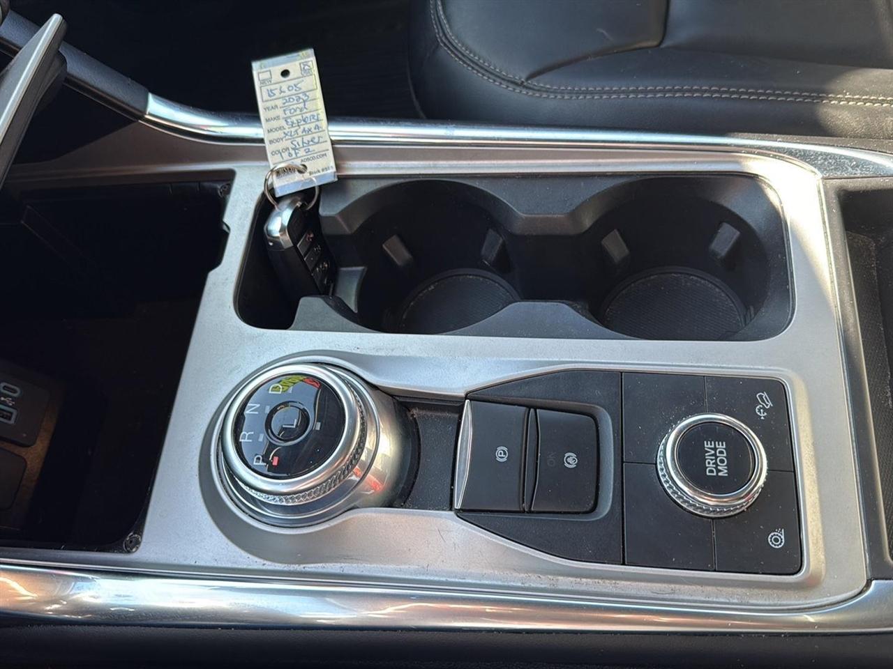 Ford Explorer XLT 4WD 2023