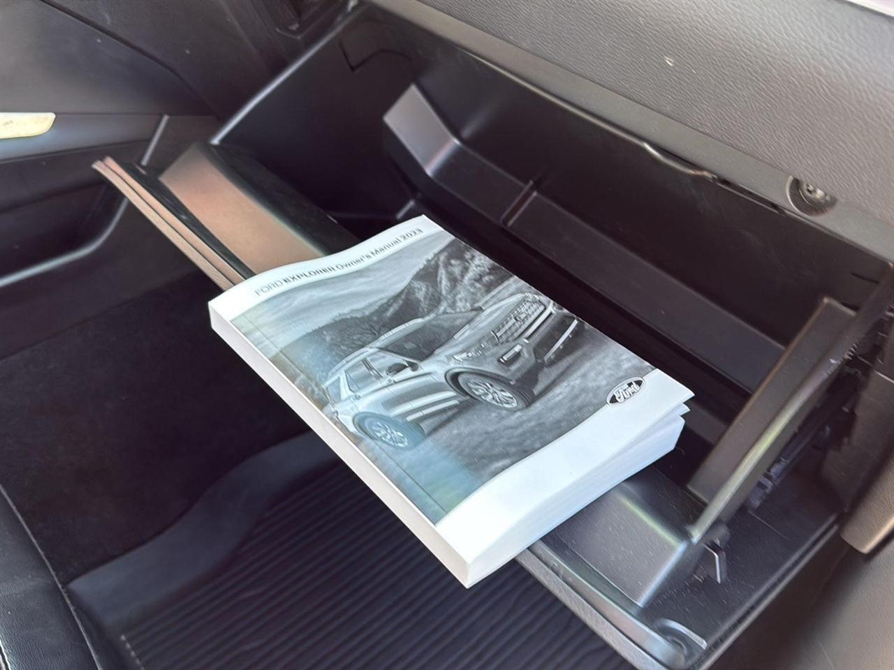 Ford Explorer XLT 4WD 2023