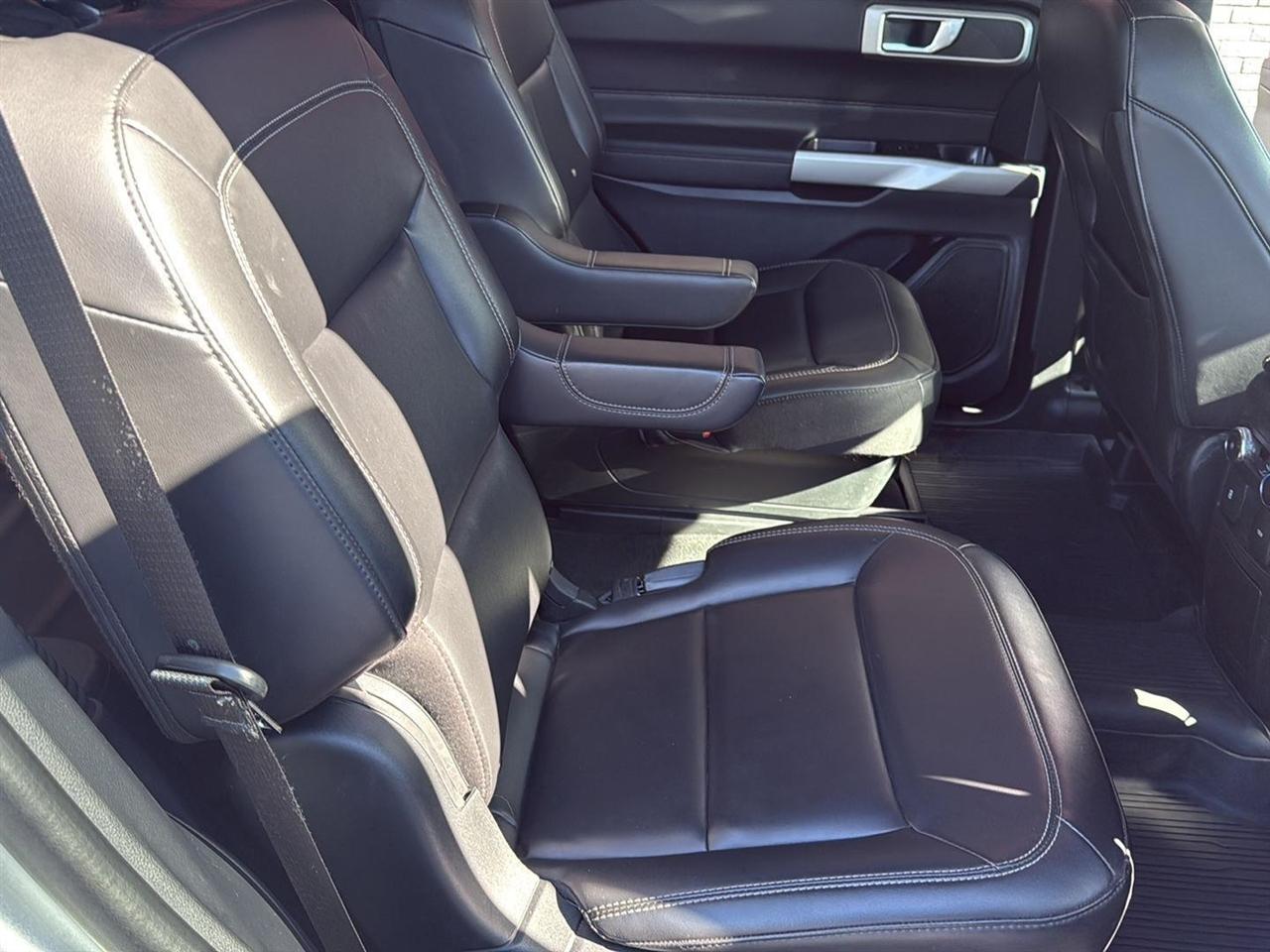 Ford Explorer XLT 4WD 2023