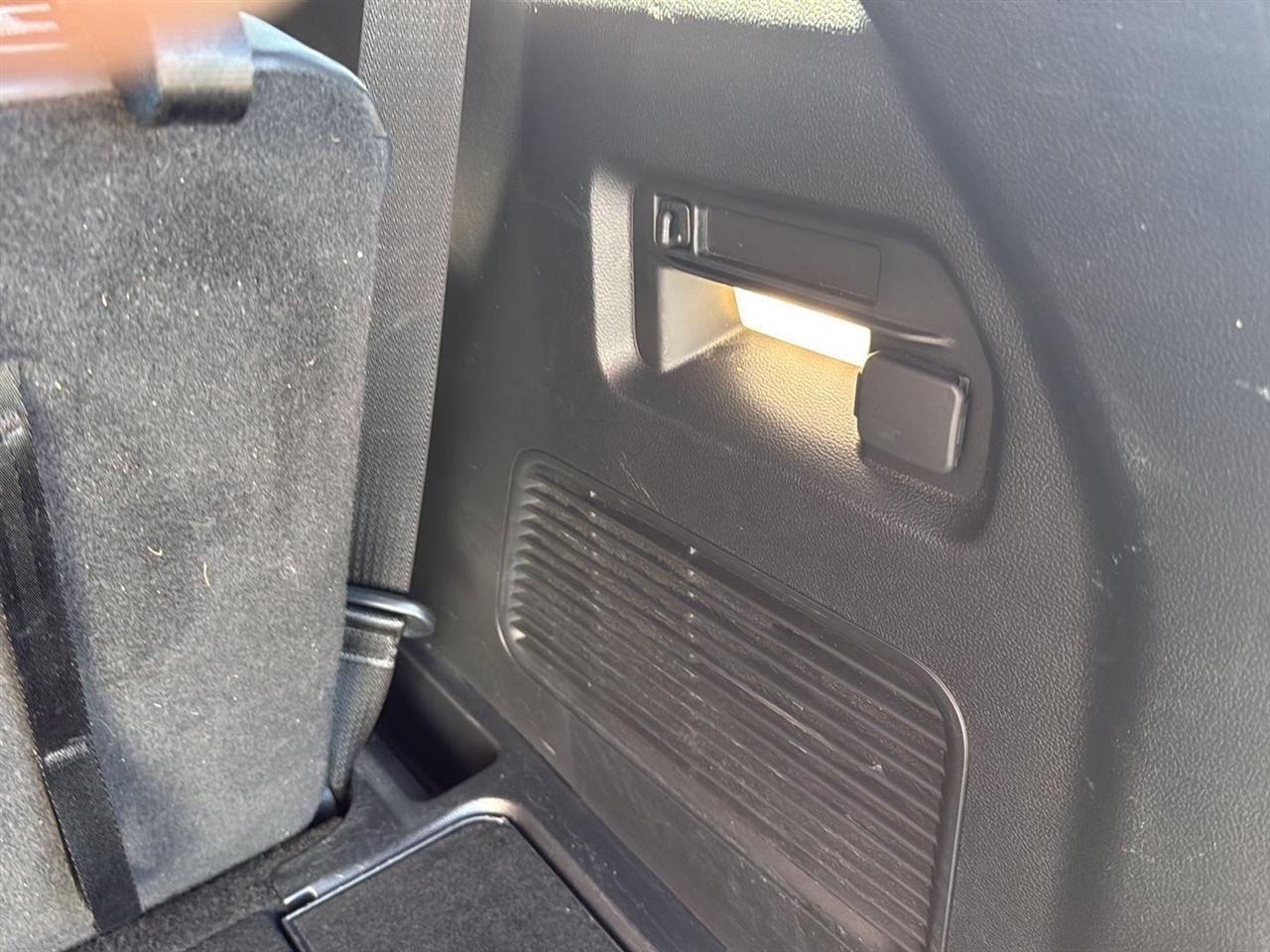 Ford Explorer XLT 4WD 2023