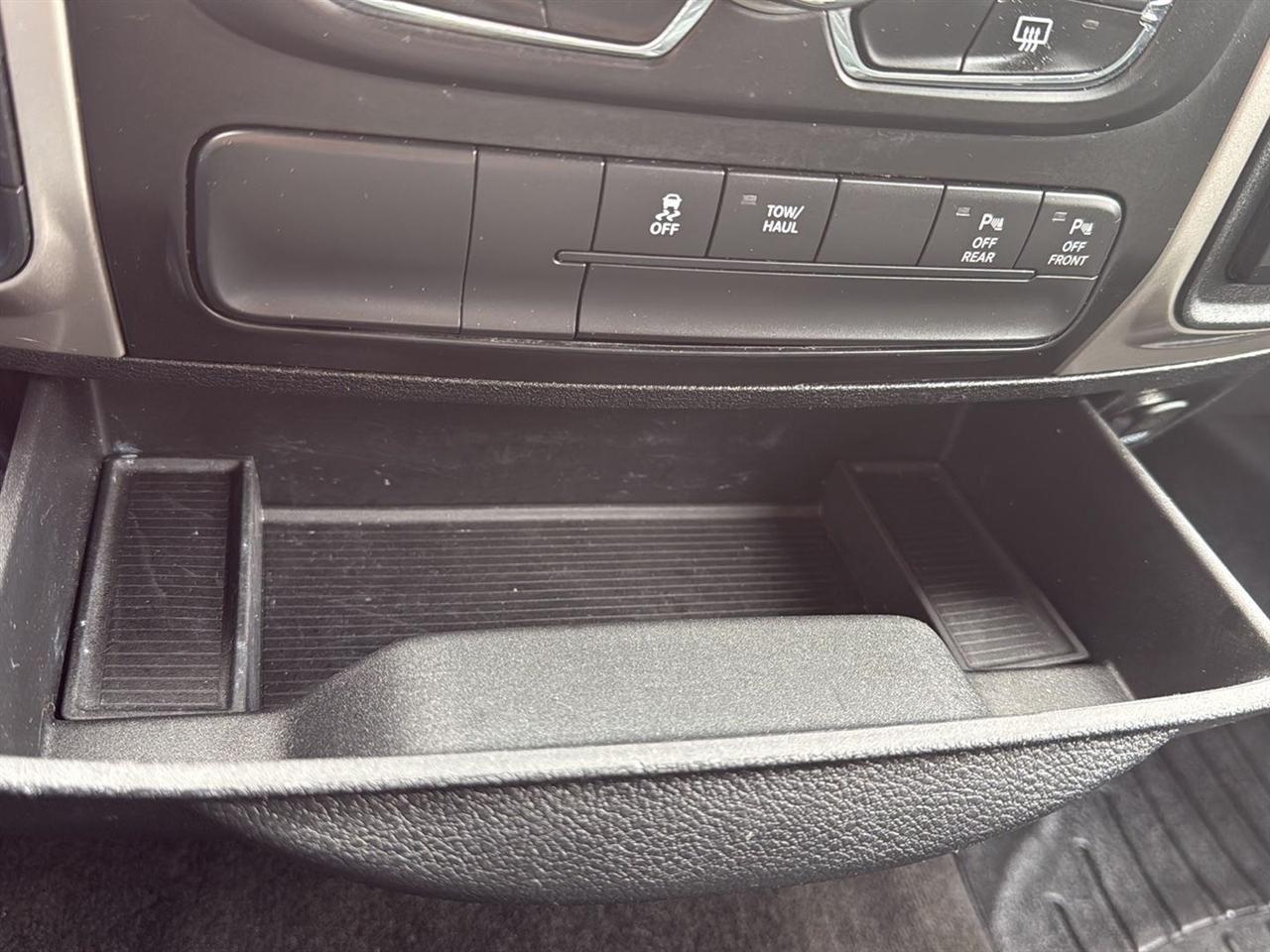 RAM 1500 Big Horn 4x4 Crew Cab 6'4" Box 2018