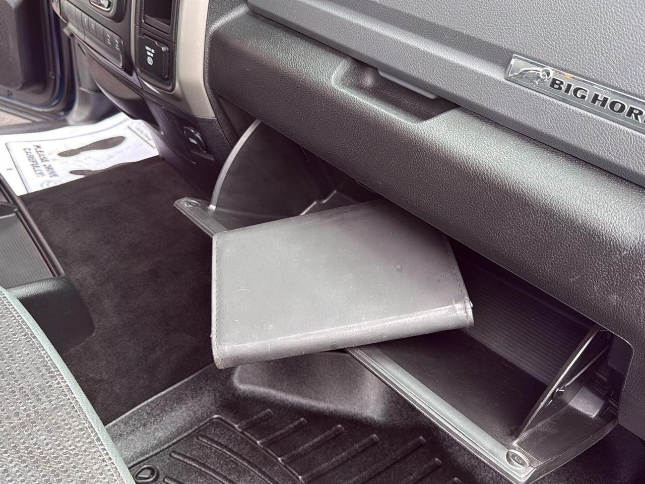 RAM 1500 Big Horn 4x4 Crew Cab 6'4" Box 2018