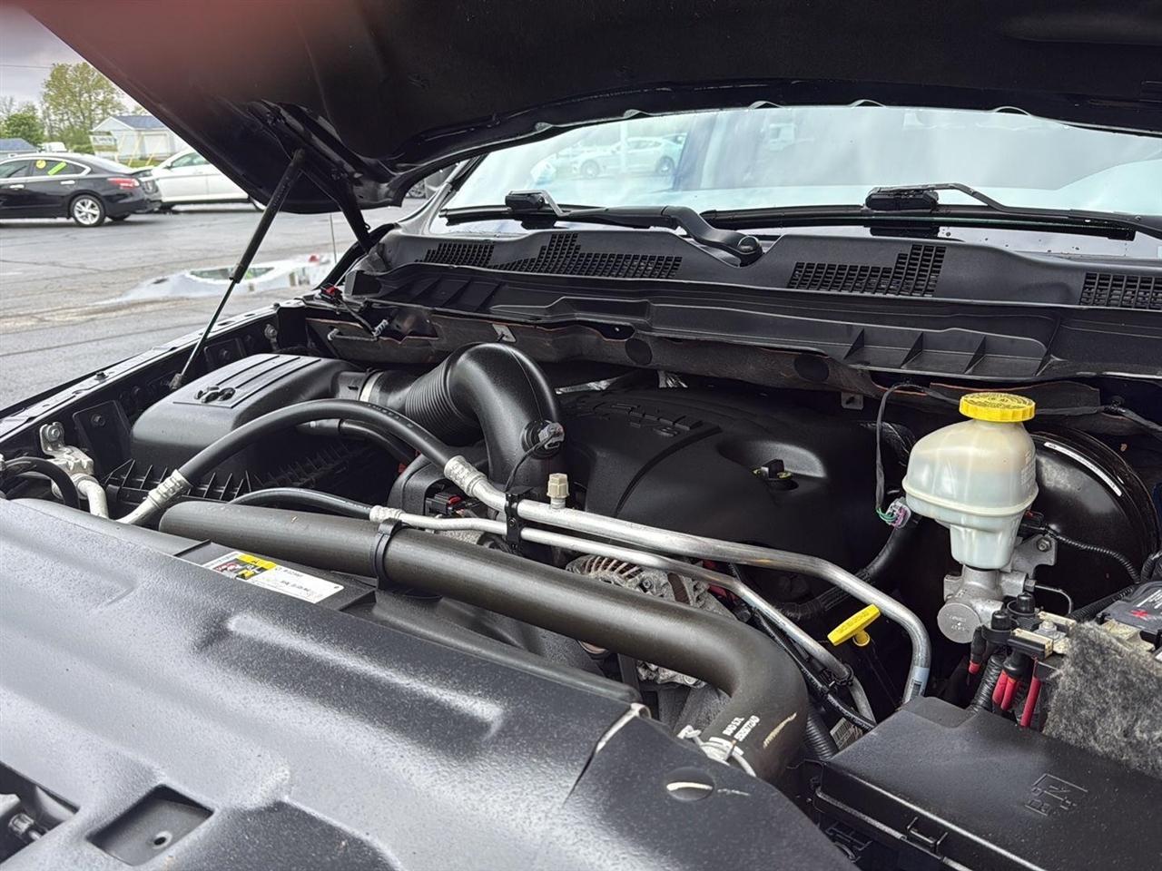 RAM 1500 Big Horn 4x4 Crew Cab 6'4" Box 2018