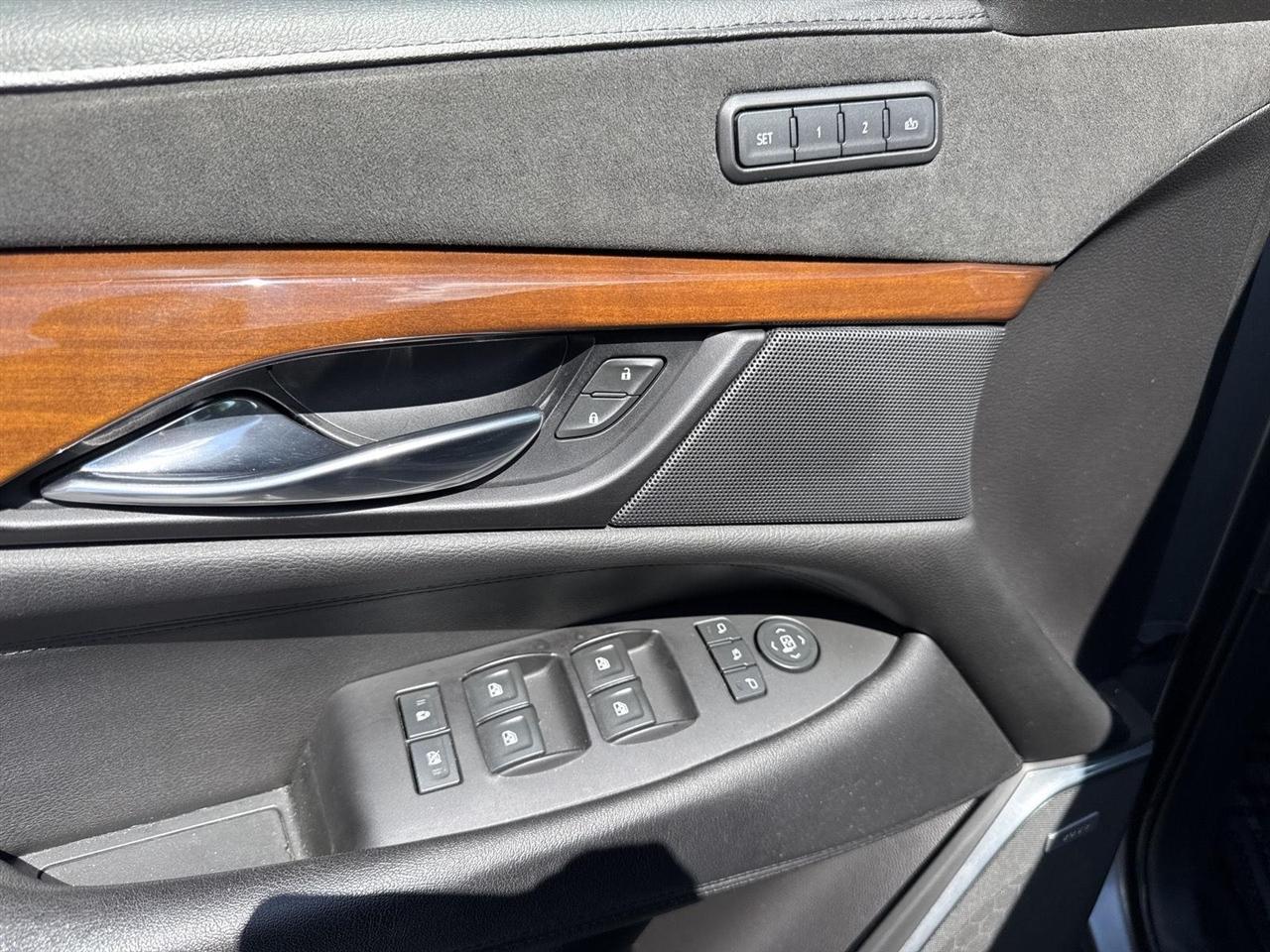 Cadillac Escalade 4WD 4dr Luxury 2020