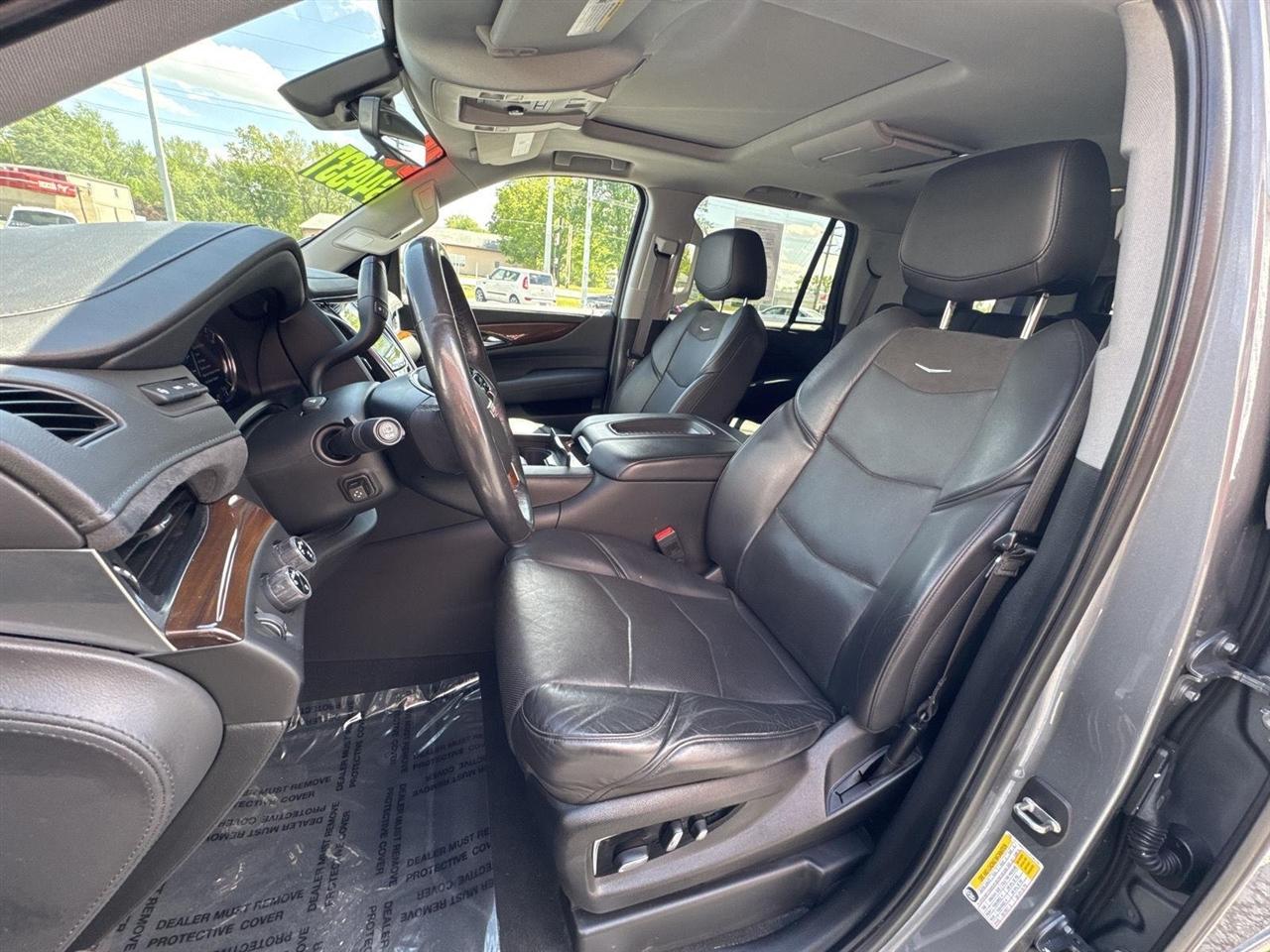 Cadillac Escalade 4WD 4dr Luxury 2020