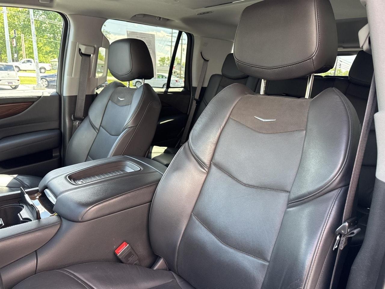 Cadillac Escalade 4WD 4dr Luxury 2020