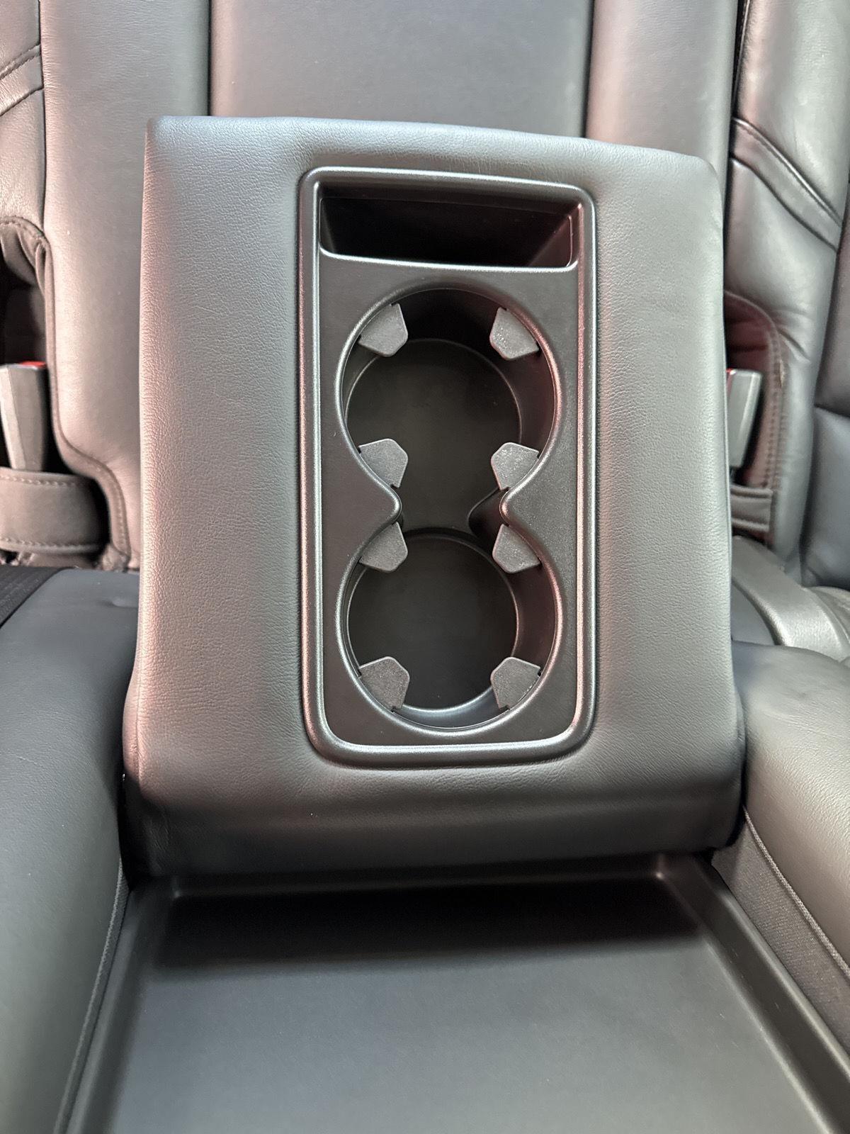 Cadillac Escalade 4WD 4dr Luxury 2020