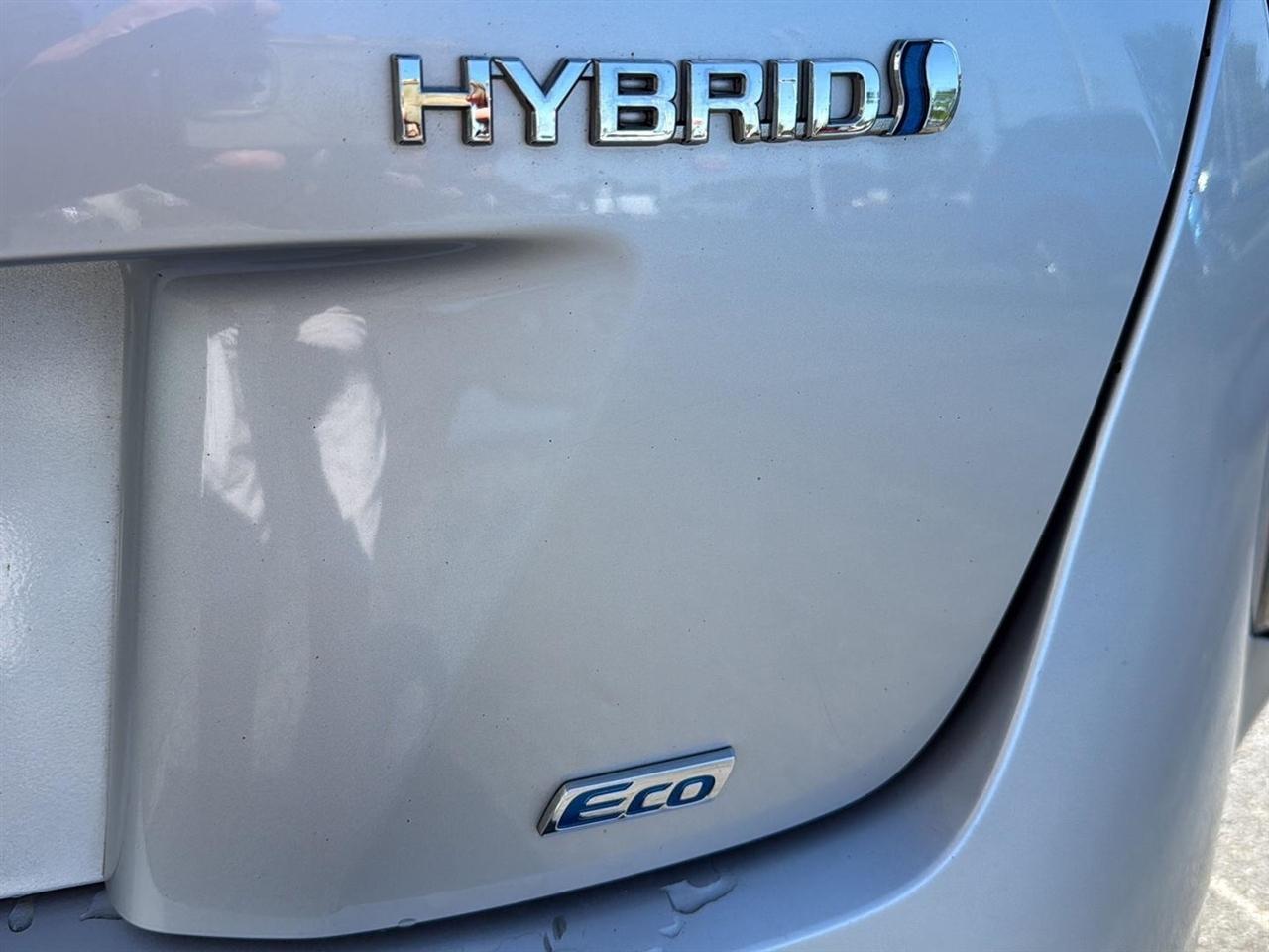 Toyota Prius Three Touring (Natl) 2017