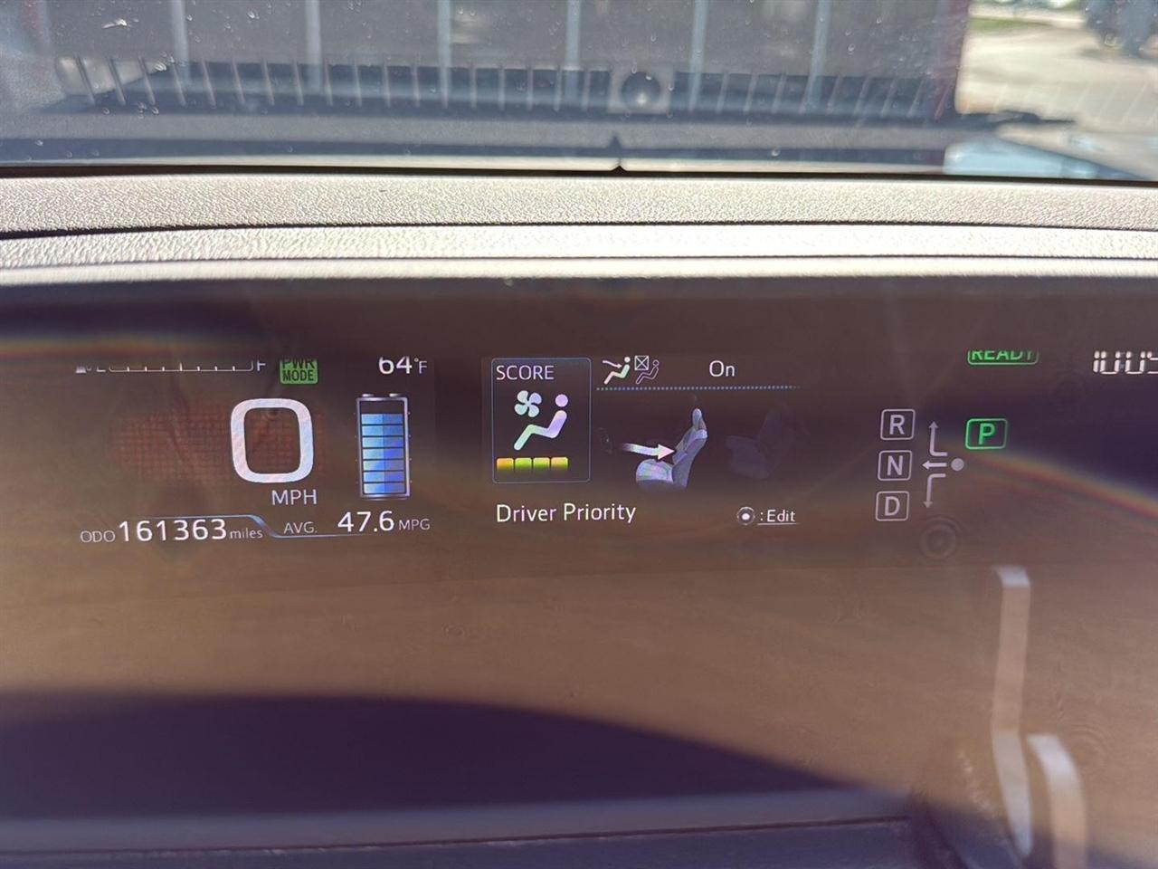 Toyota Prius Three Touring (Natl) 2017