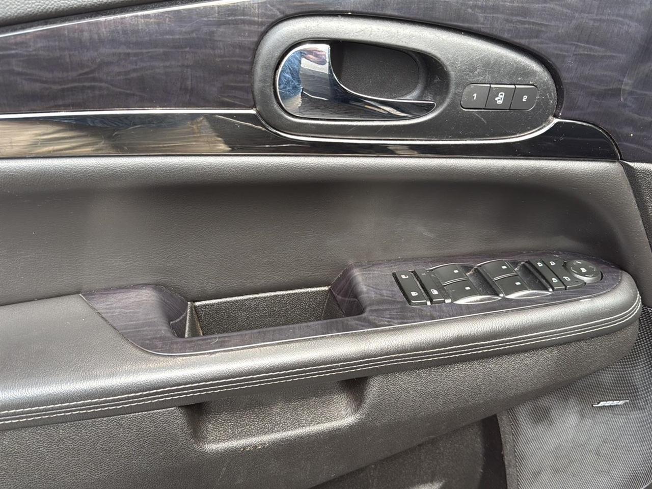 Buick Enclave FWD 4dr Premium 2017