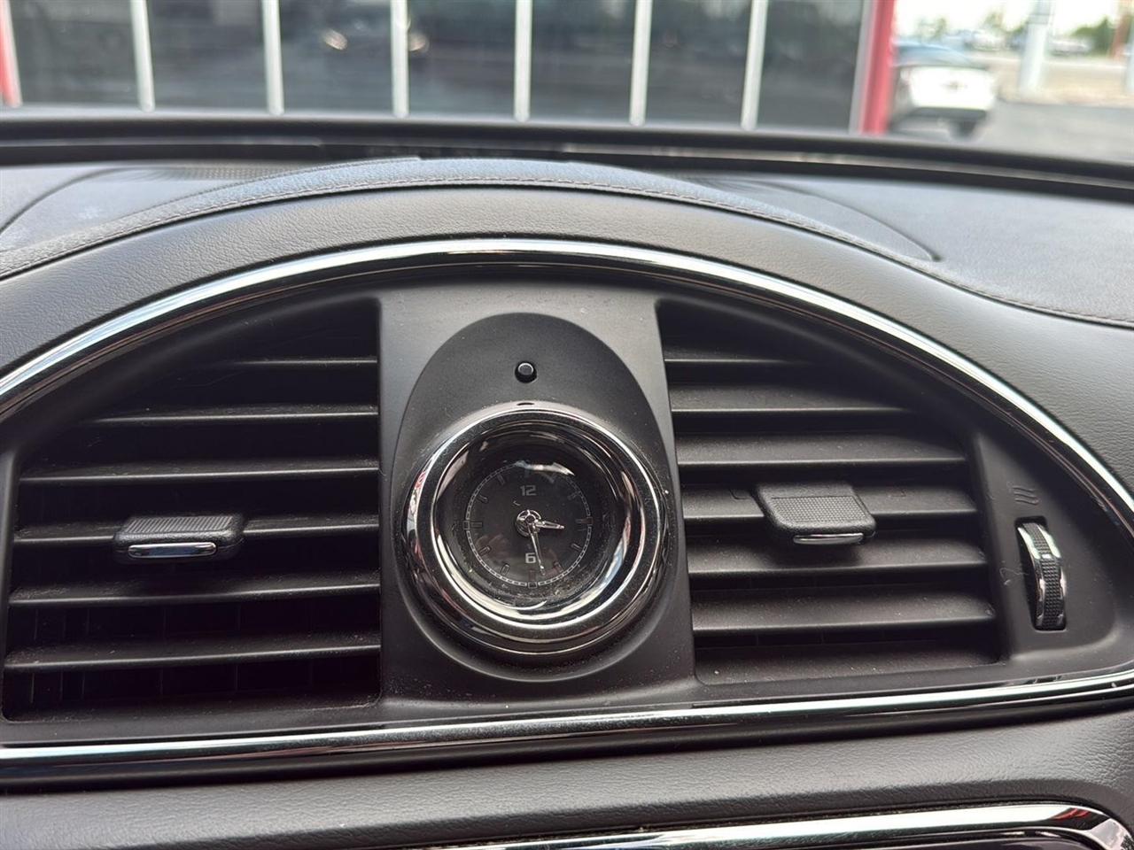 Buick Enclave FWD 4dr Premium 2017