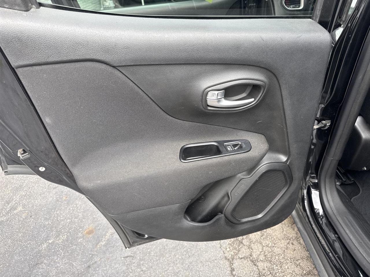 Jeep Renegade Latitude FWD 2019