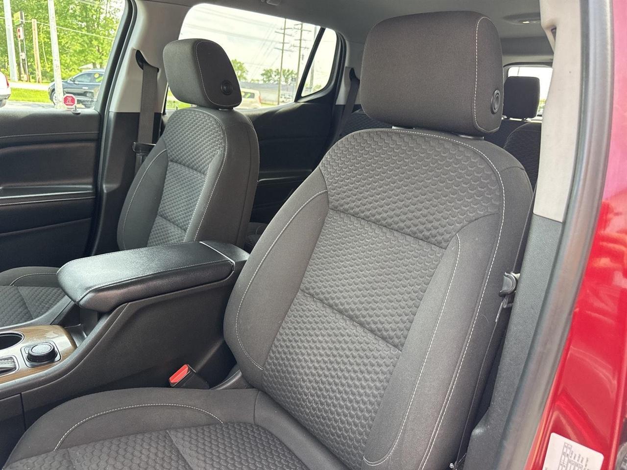 GMC Acadia FWD 4dr SLE w/SLE-2 2019