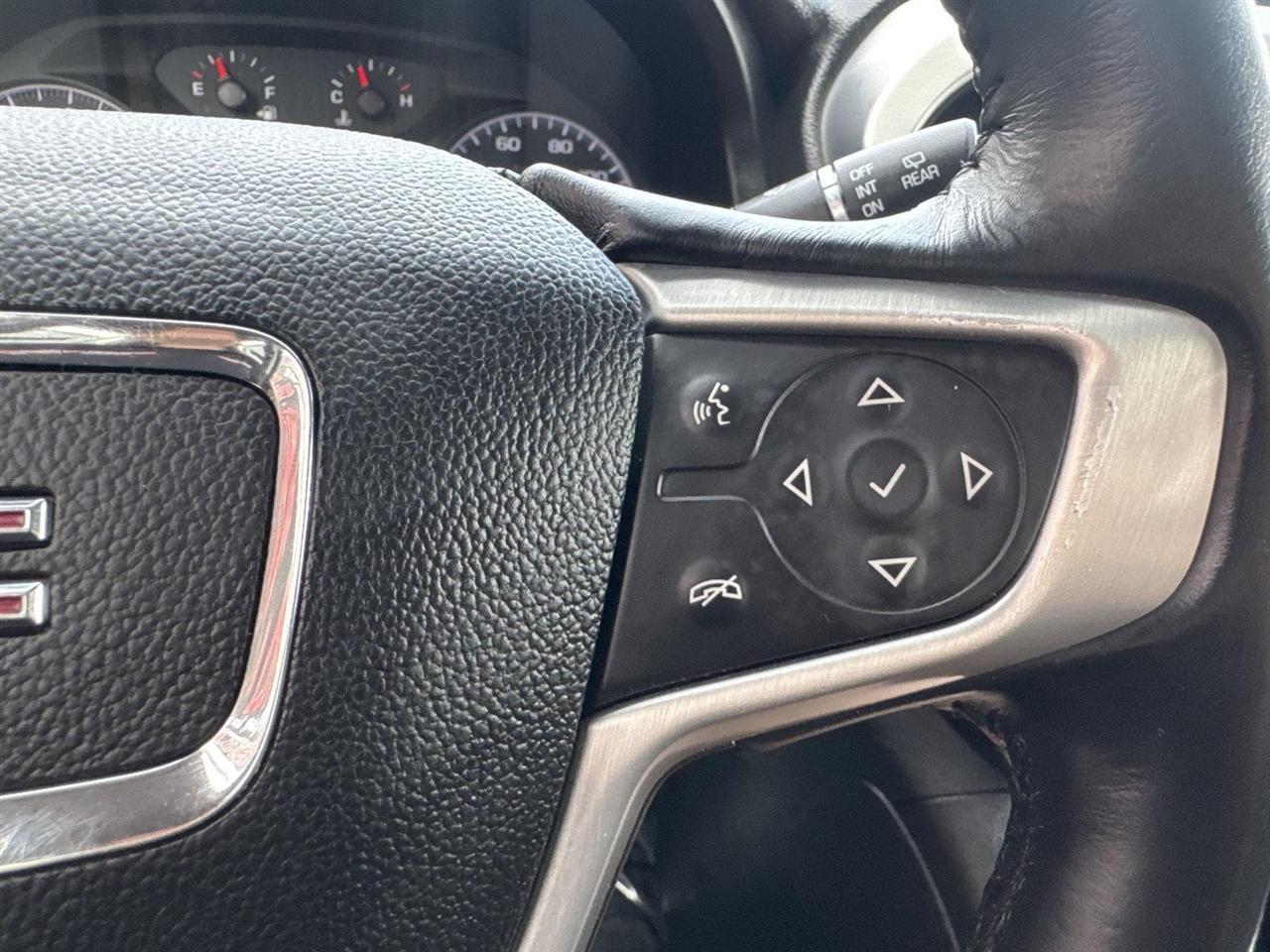 GMC Acadia FWD 4dr SLE w/SLE-2 2019