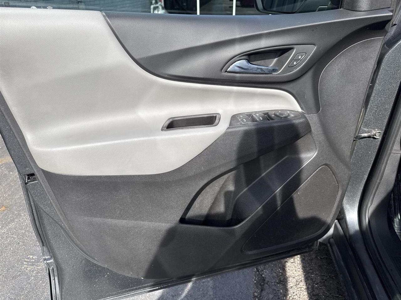 Chevrolet Equinox FWD 4dr LS w/1LS 2018