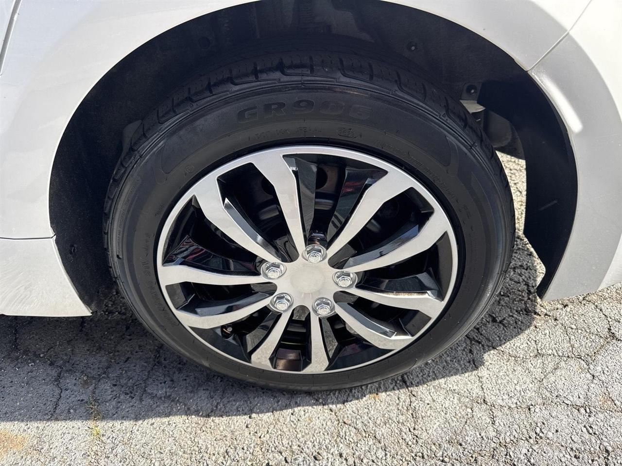 Toyota Corolla LE CVT (Natl) 2022